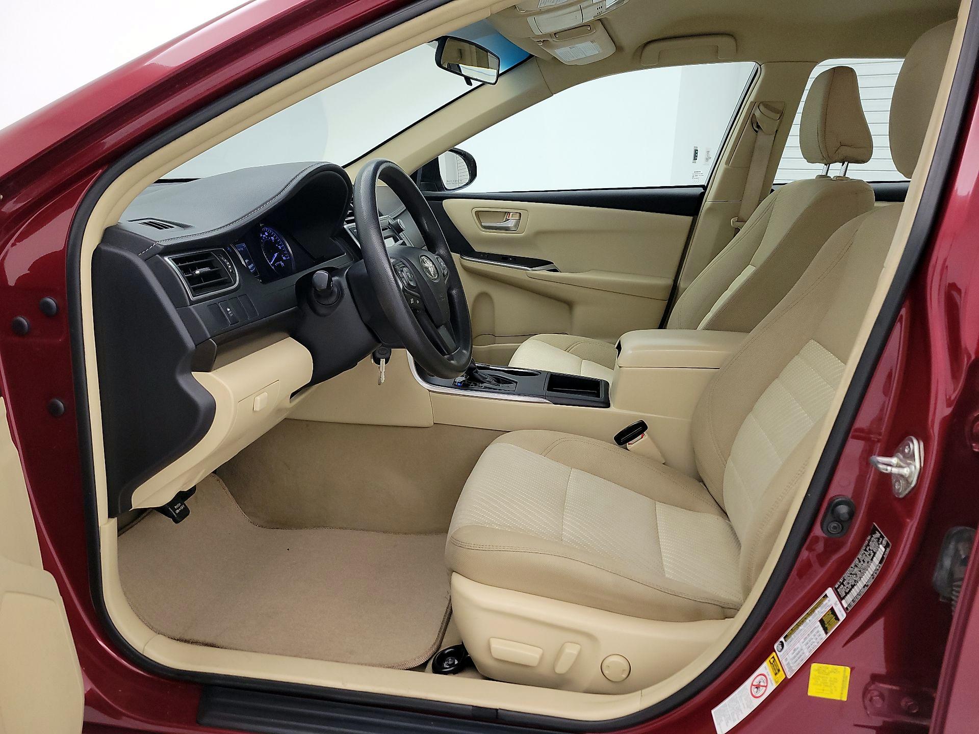 Thumbnail: 2016 Toyota Camry - 11