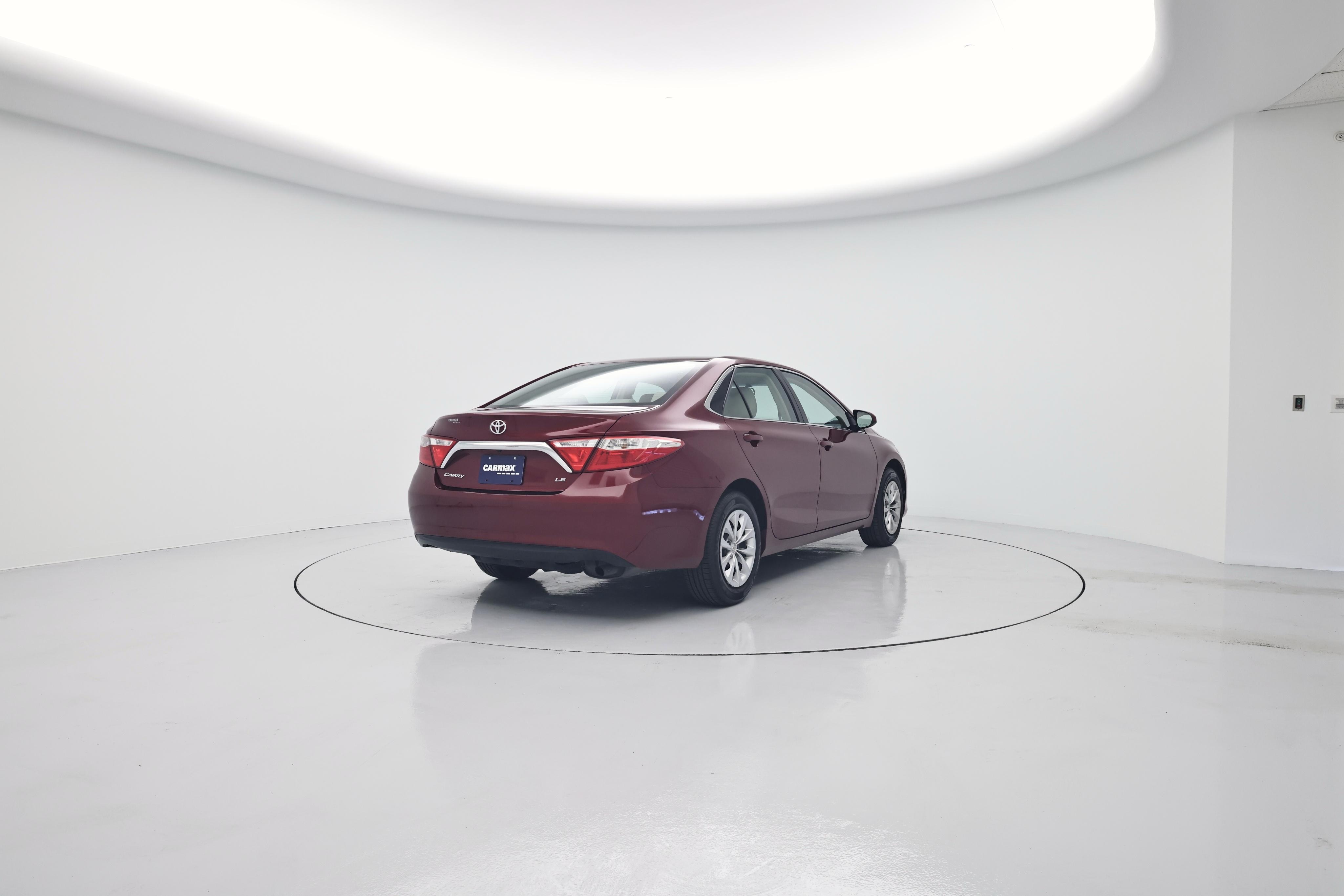 Thumbnail: 2016 Toyota Camry - 8