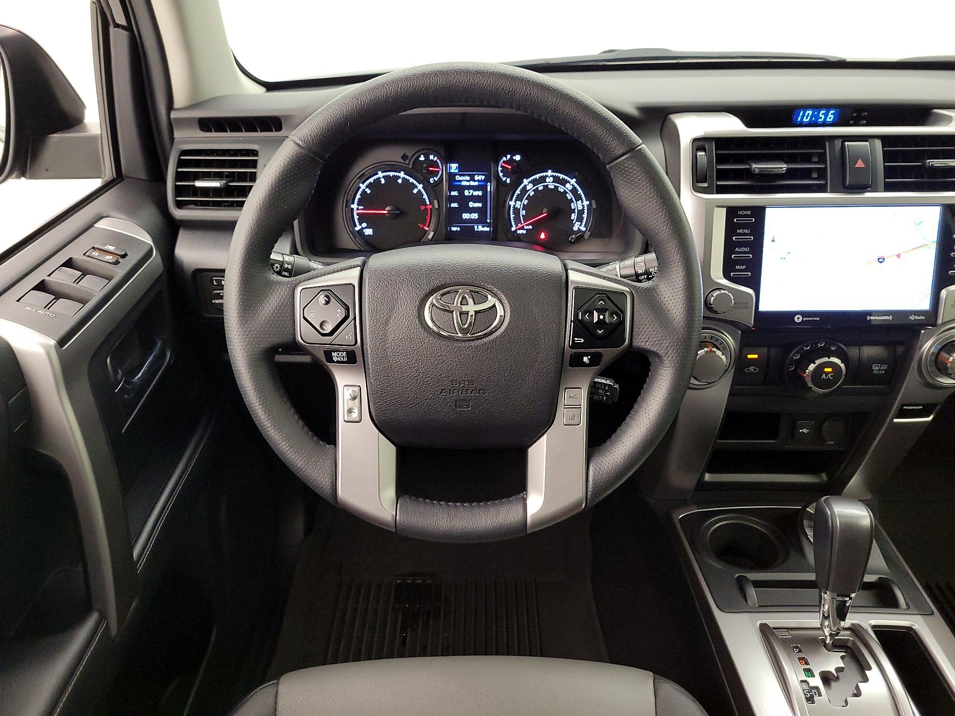 Thumbnail: 2022 Toyota 4Runner - 10