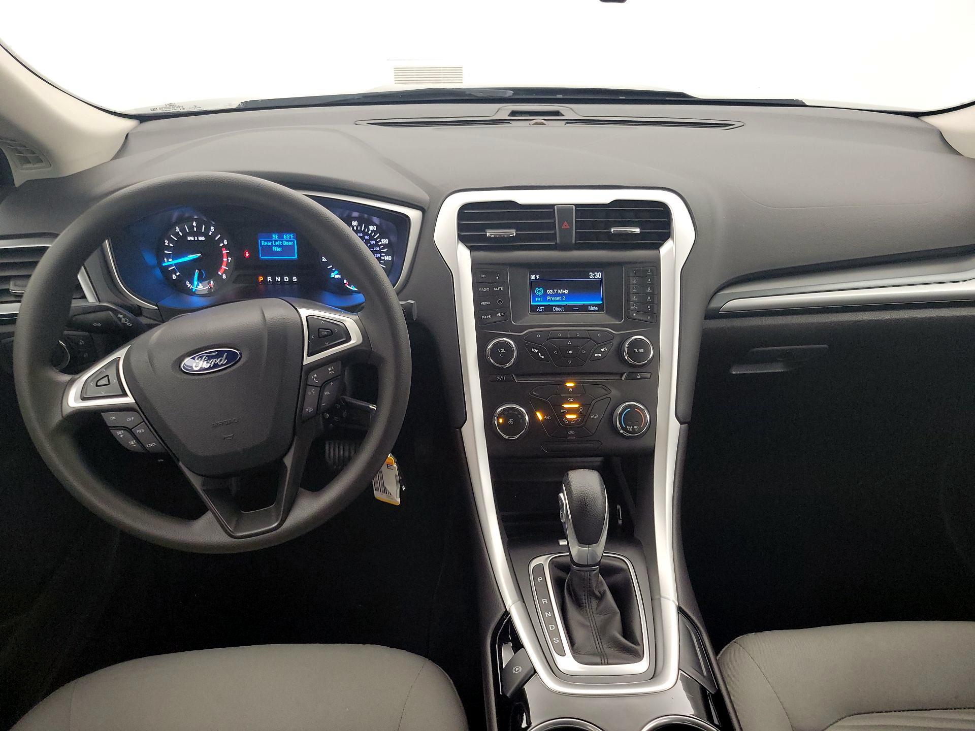 Thumbnail: 2016 Ford Fusion - 9