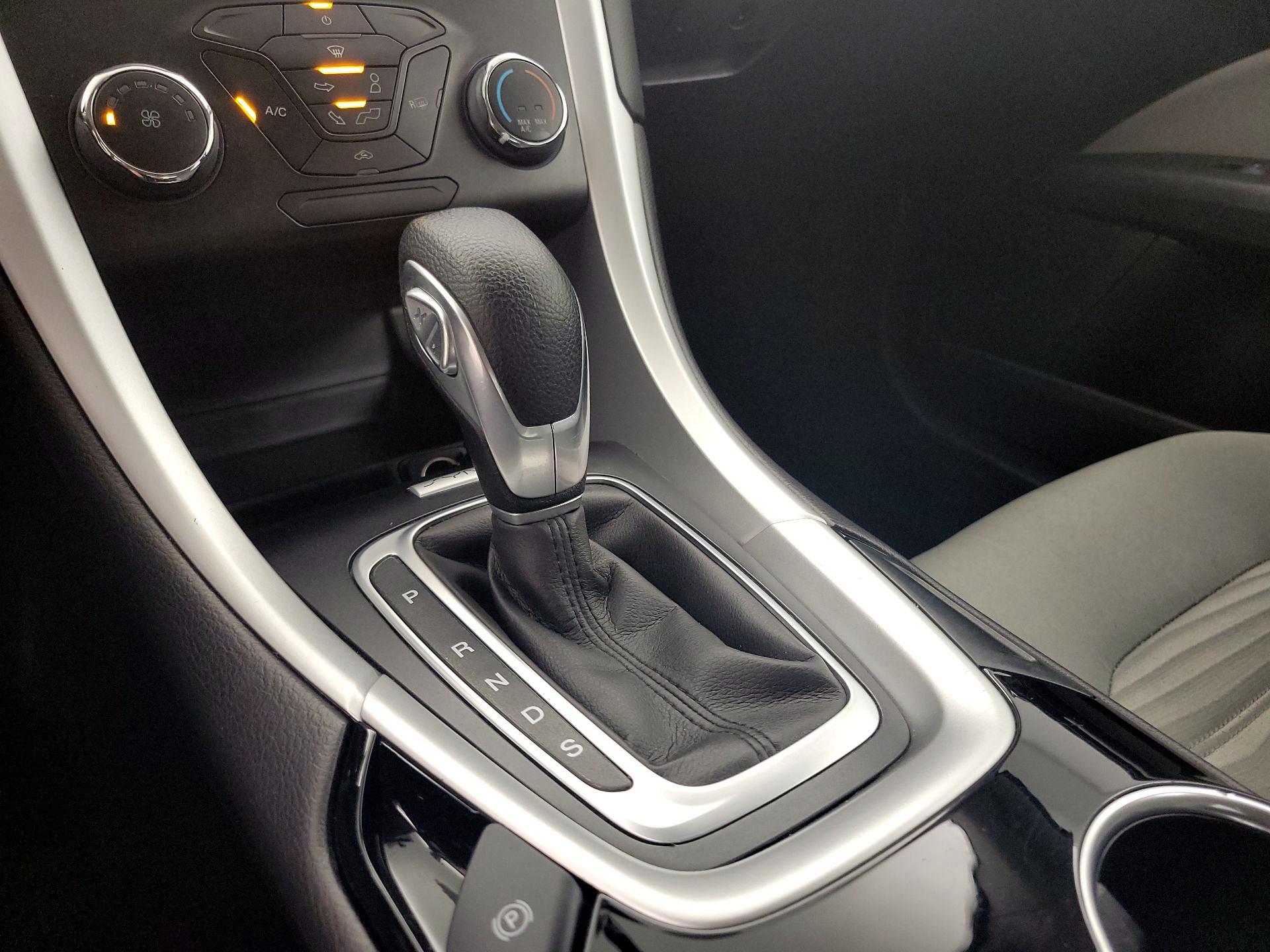 Thumbnail: 2016 Ford Fusion - 17