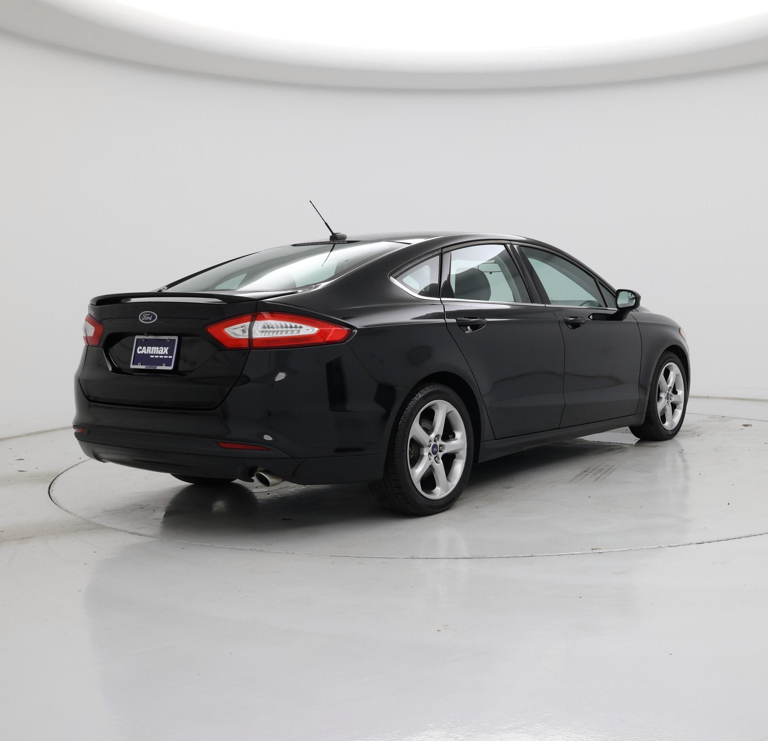 Thumbnail: 2016 Ford Fusion - 8