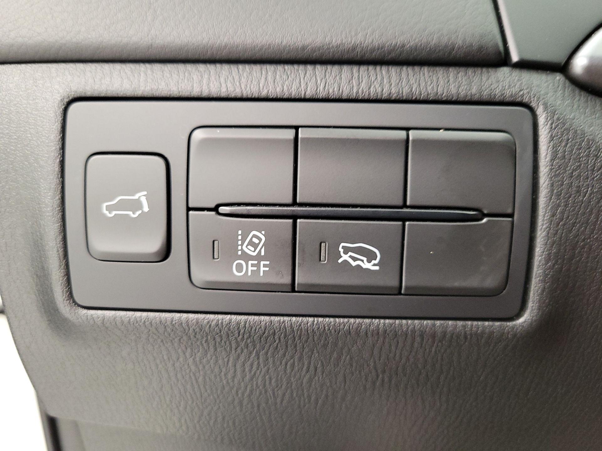 Thumbnail: 2022 Mazda CX-9 - 13