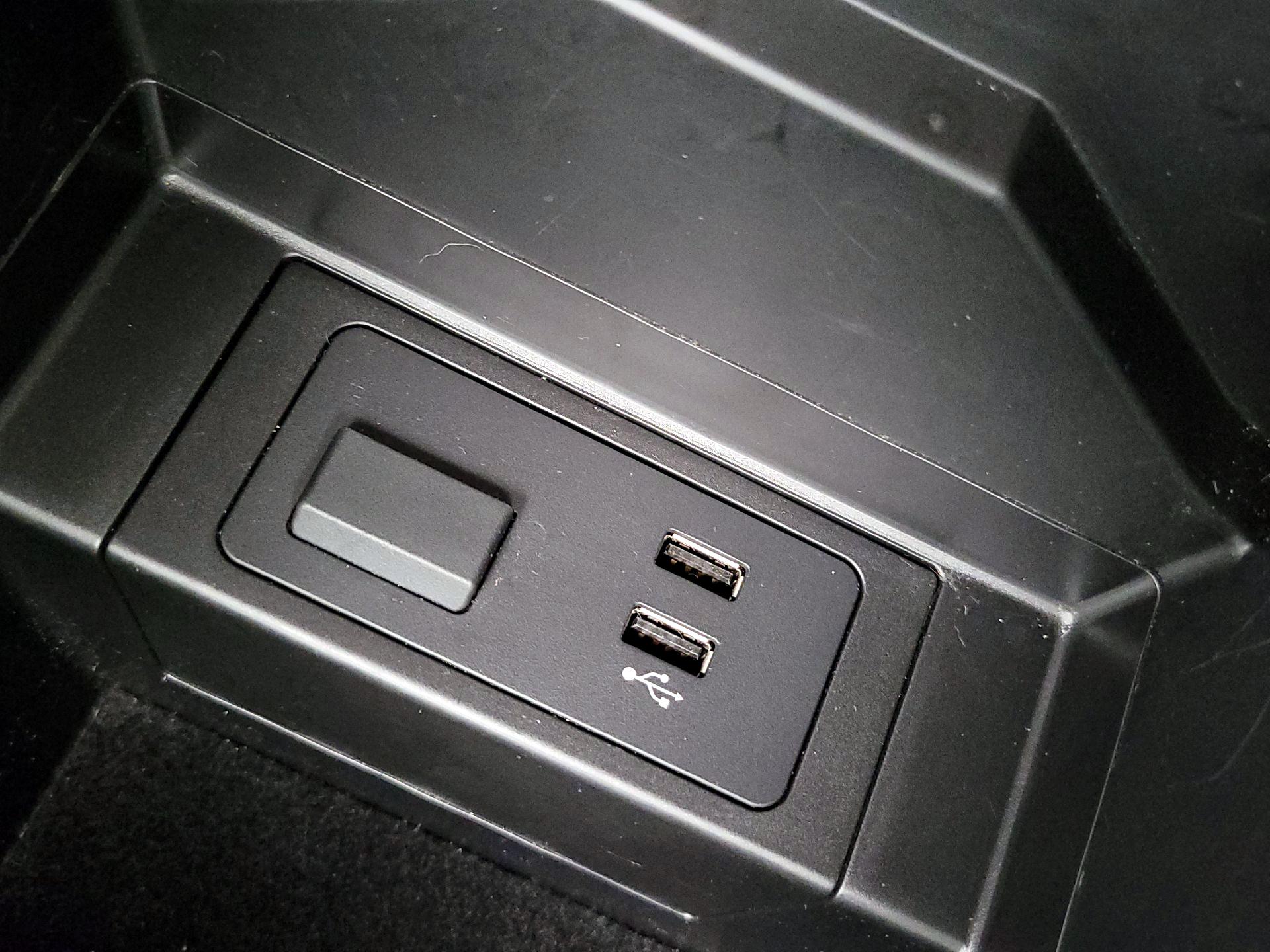 Thumbnail: 2022 Mazda CX-9 - 18