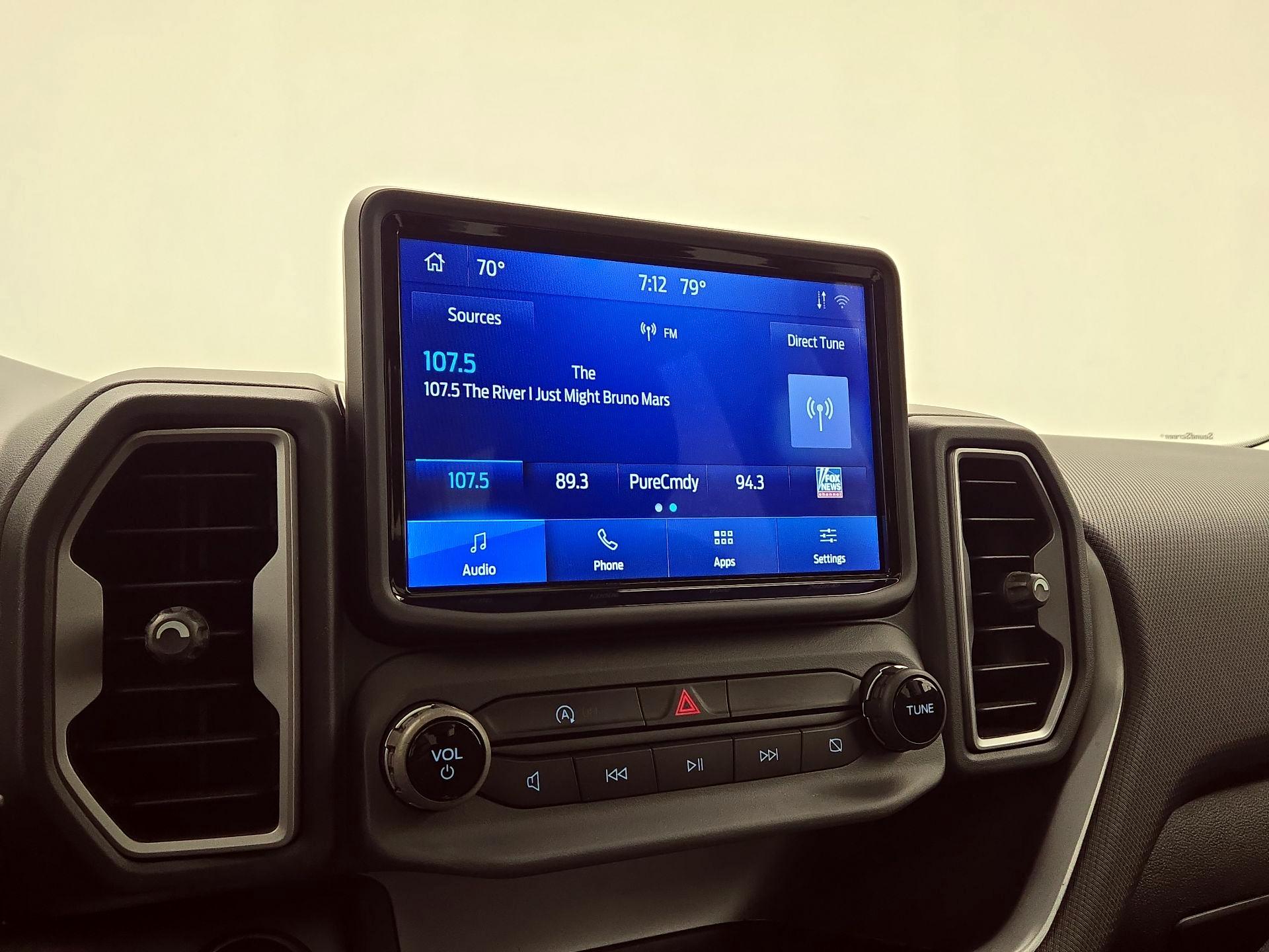Thumbnail: 2022 Ford Bronco Sport - 15