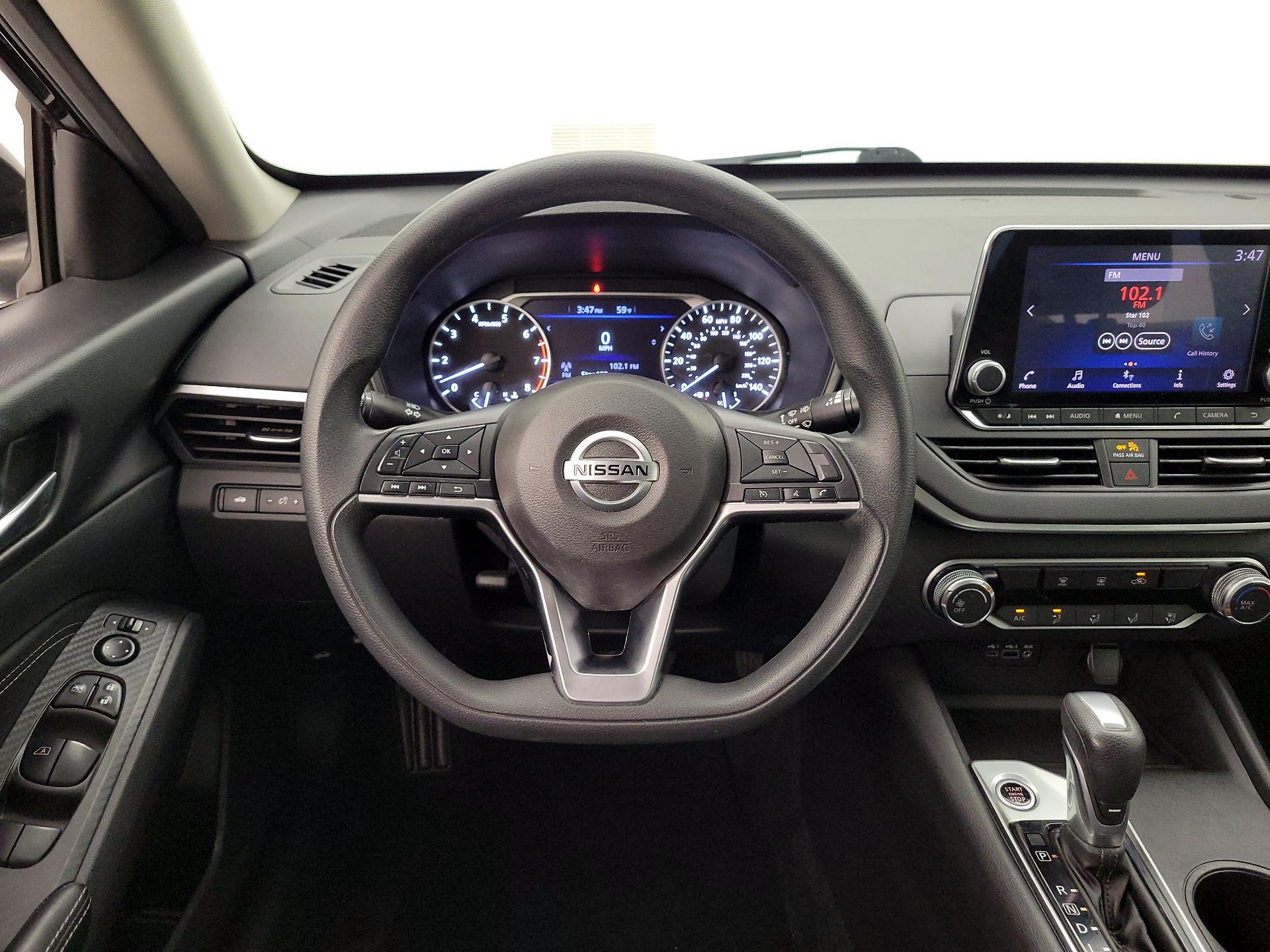 Thumbnail: 2019 Nissan Altima - 10