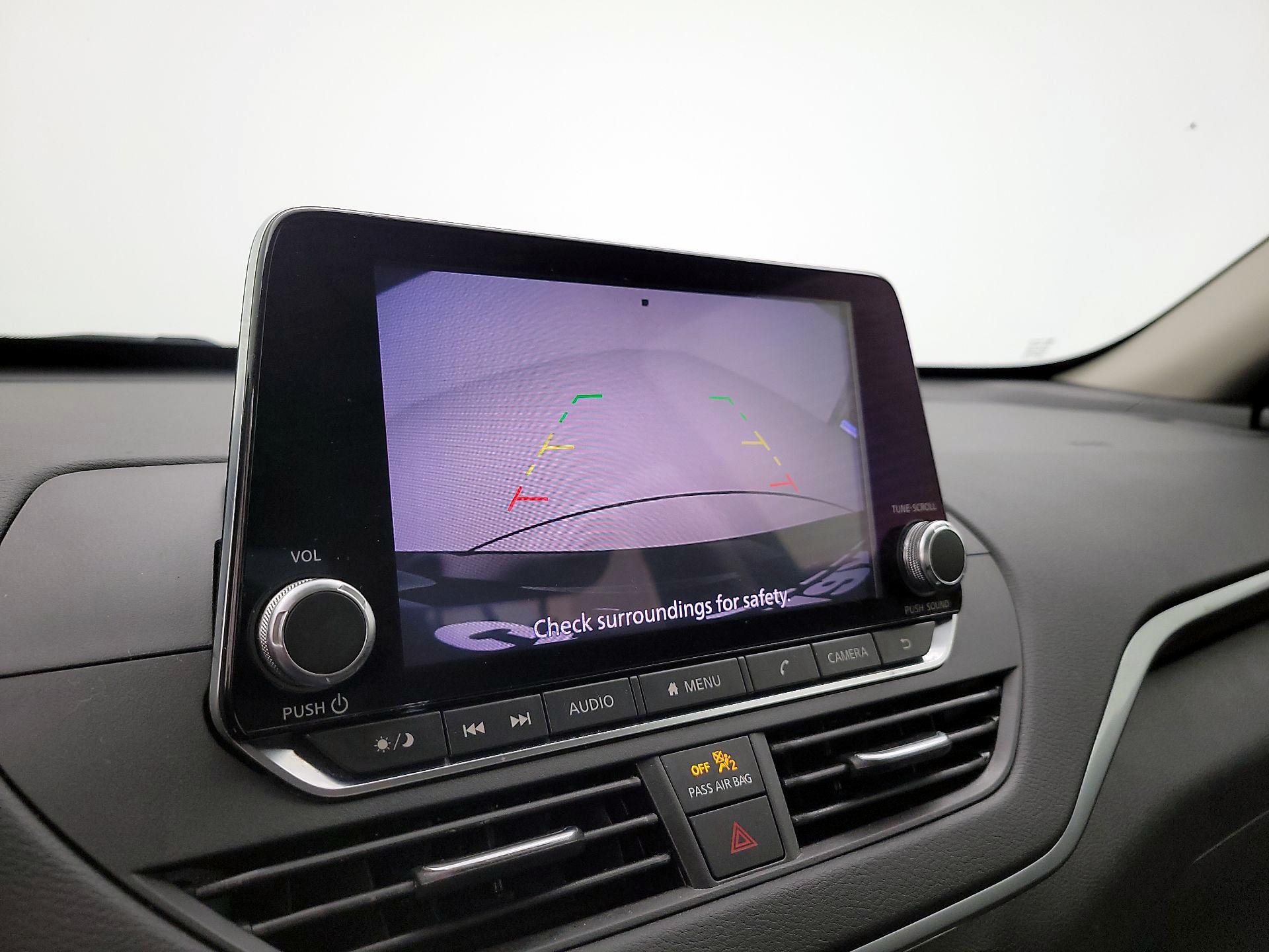 Thumbnail: 2019 Nissan Altima - 14