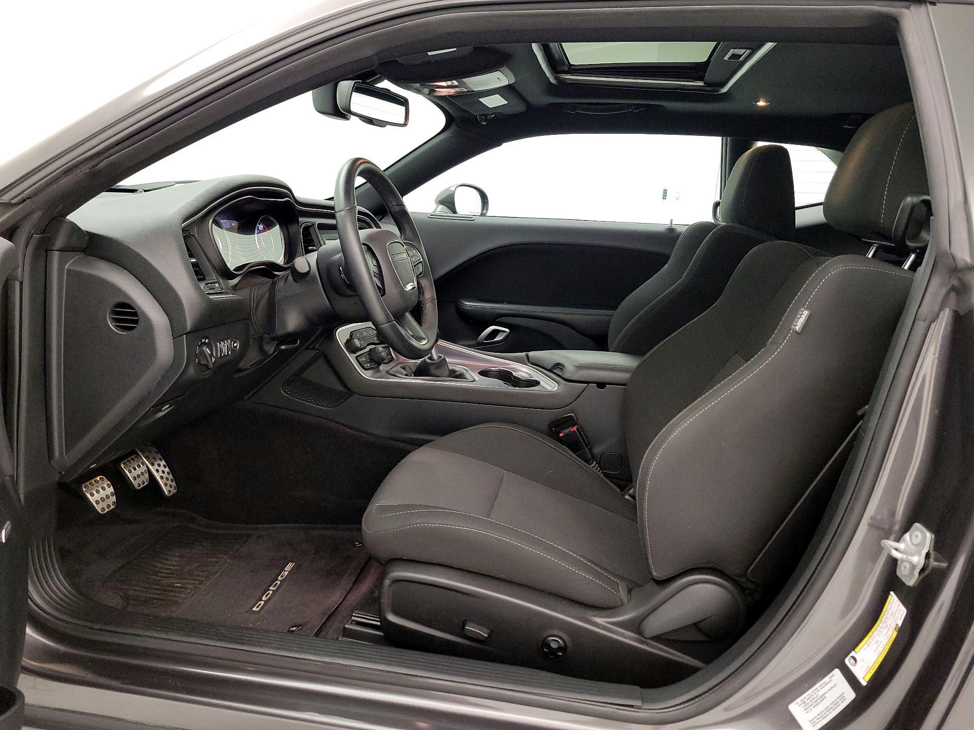 Thumbnail: 2016 Dodge Challenger - 11