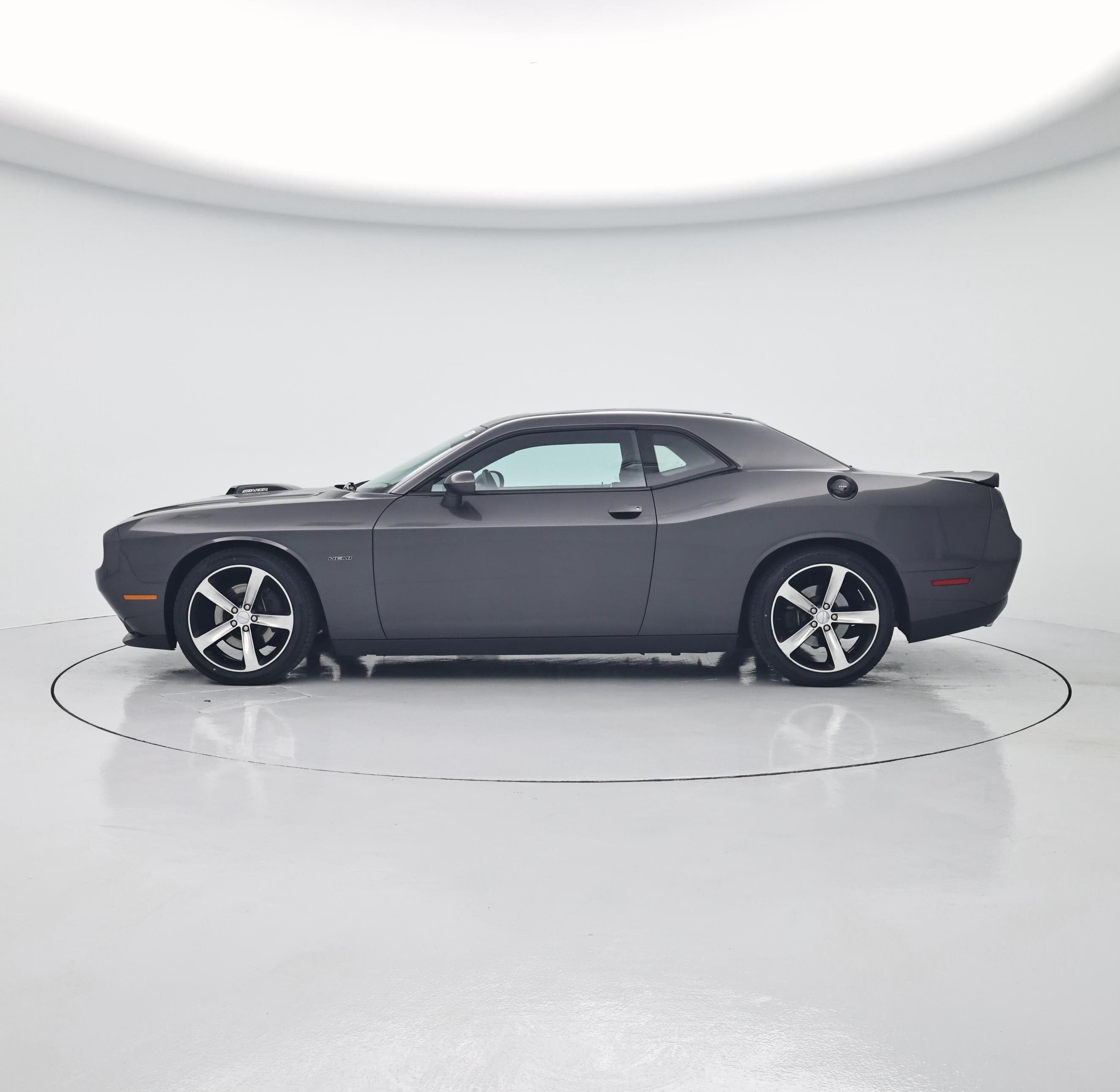 Thumbnail: 2016 Dodge Challenger - 3