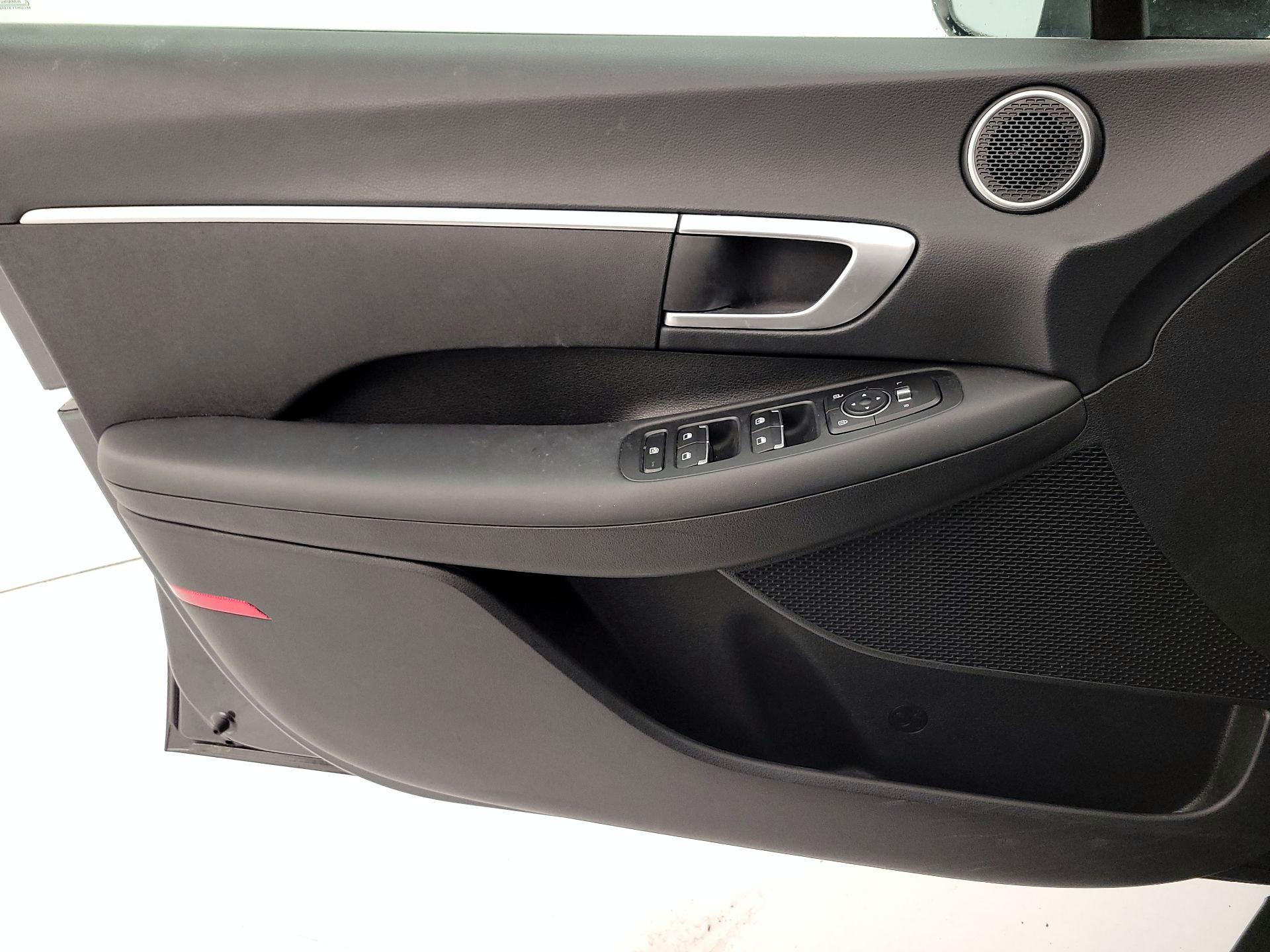 Thumbnail: 2022 Hyundai Sonata - 12