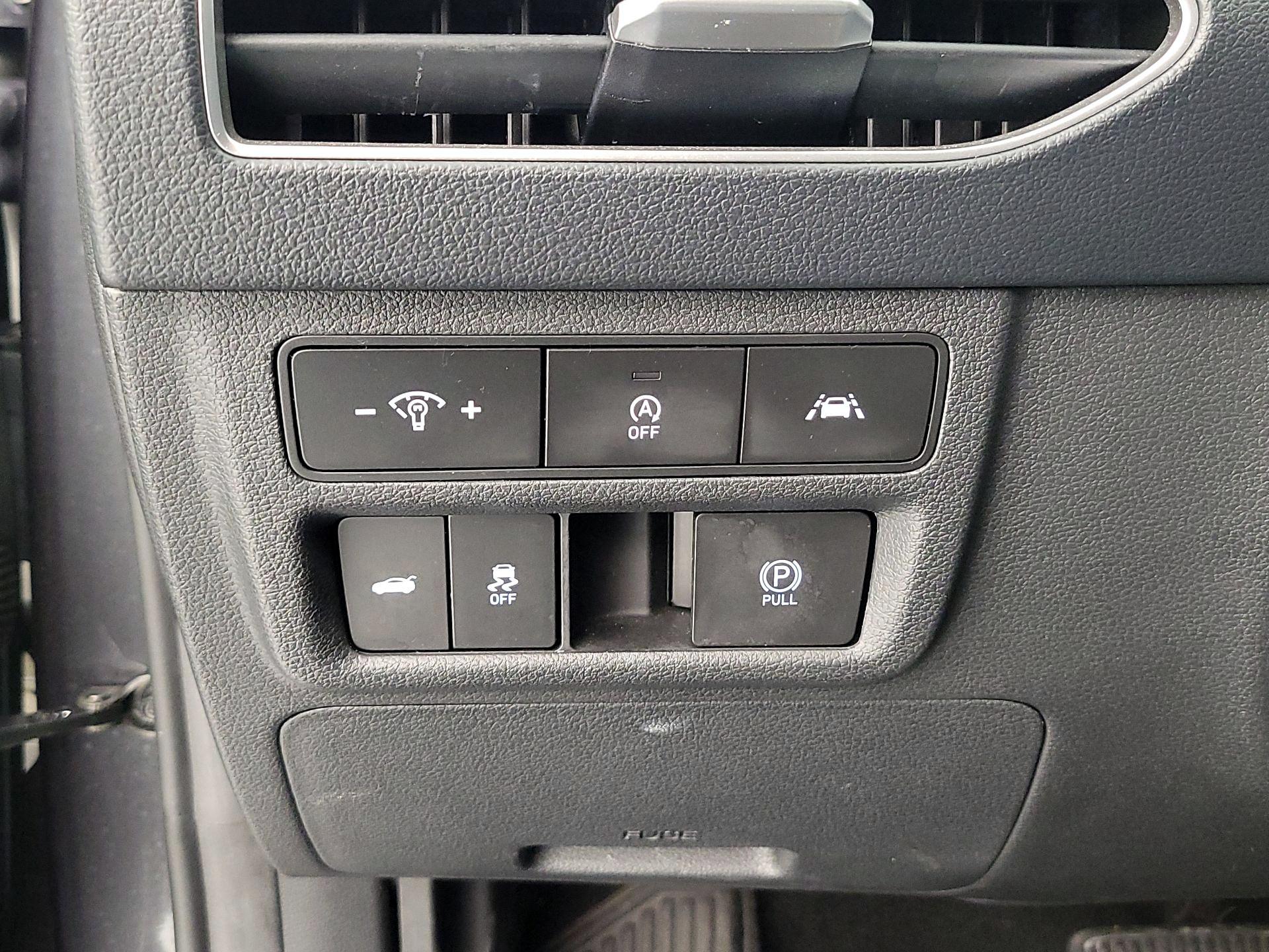 Thumbnail: 2022 Hyundai Sonata - 13