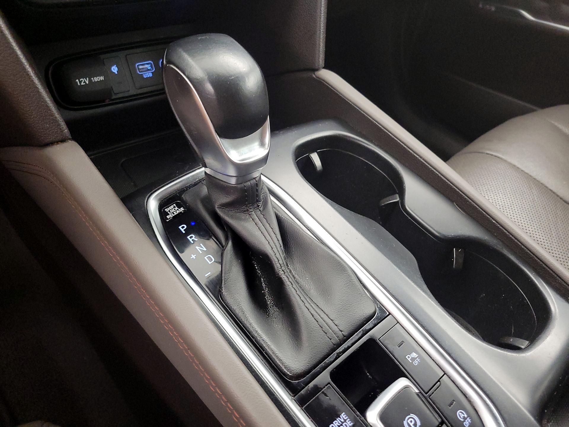 Thumbnail: 2020 Hyundai Santa Fe - 17