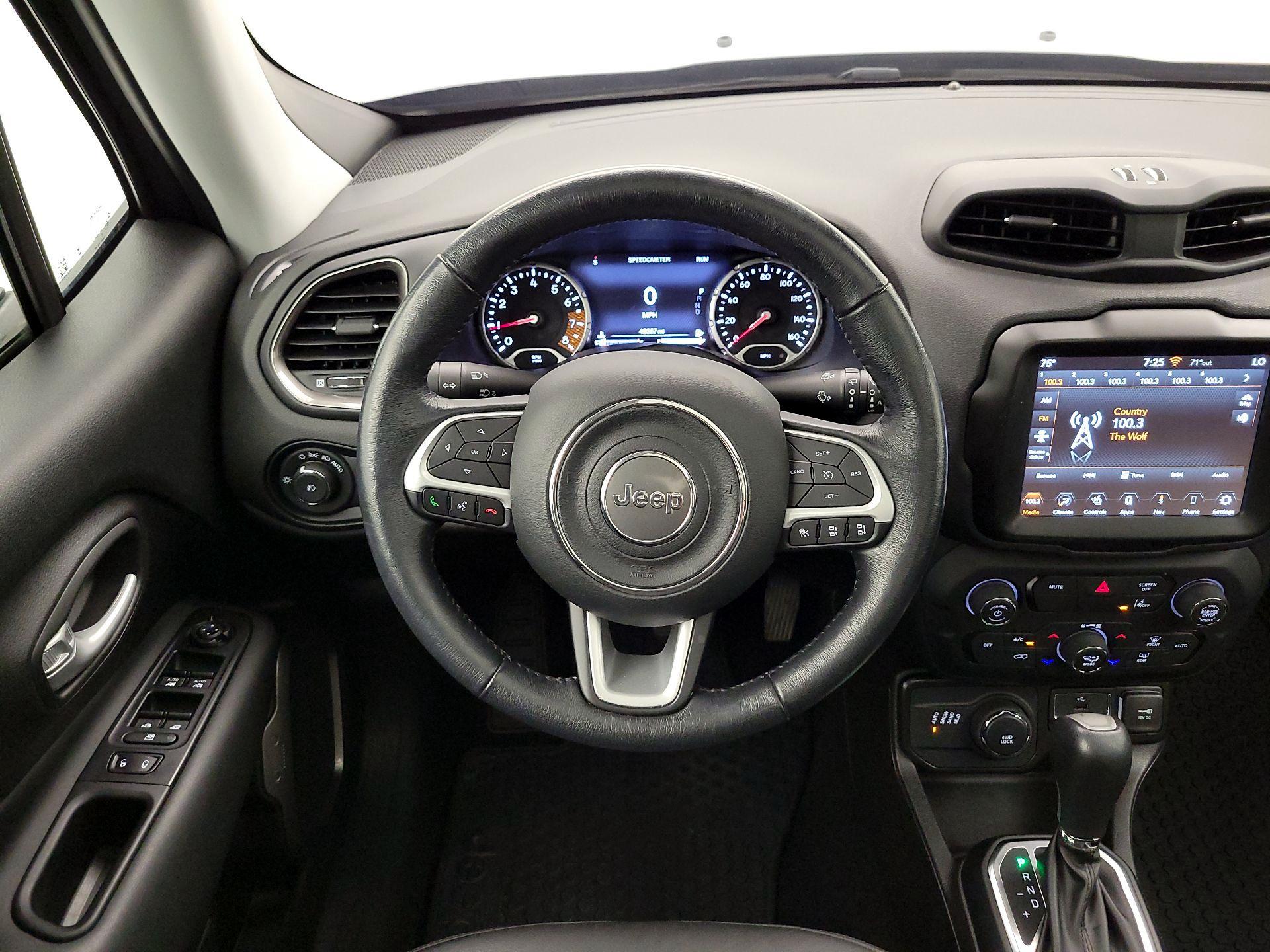 Thumbnail: 2023 Jeep Renegade - 10