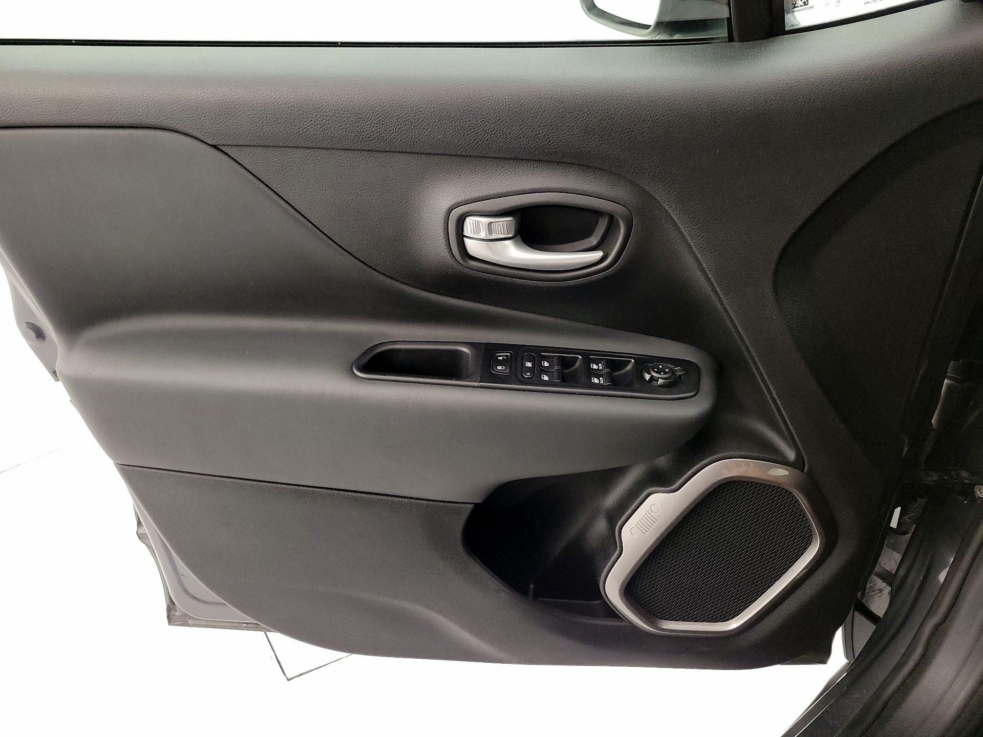 Thumbnail: 2023 Jeep Renegade - 12