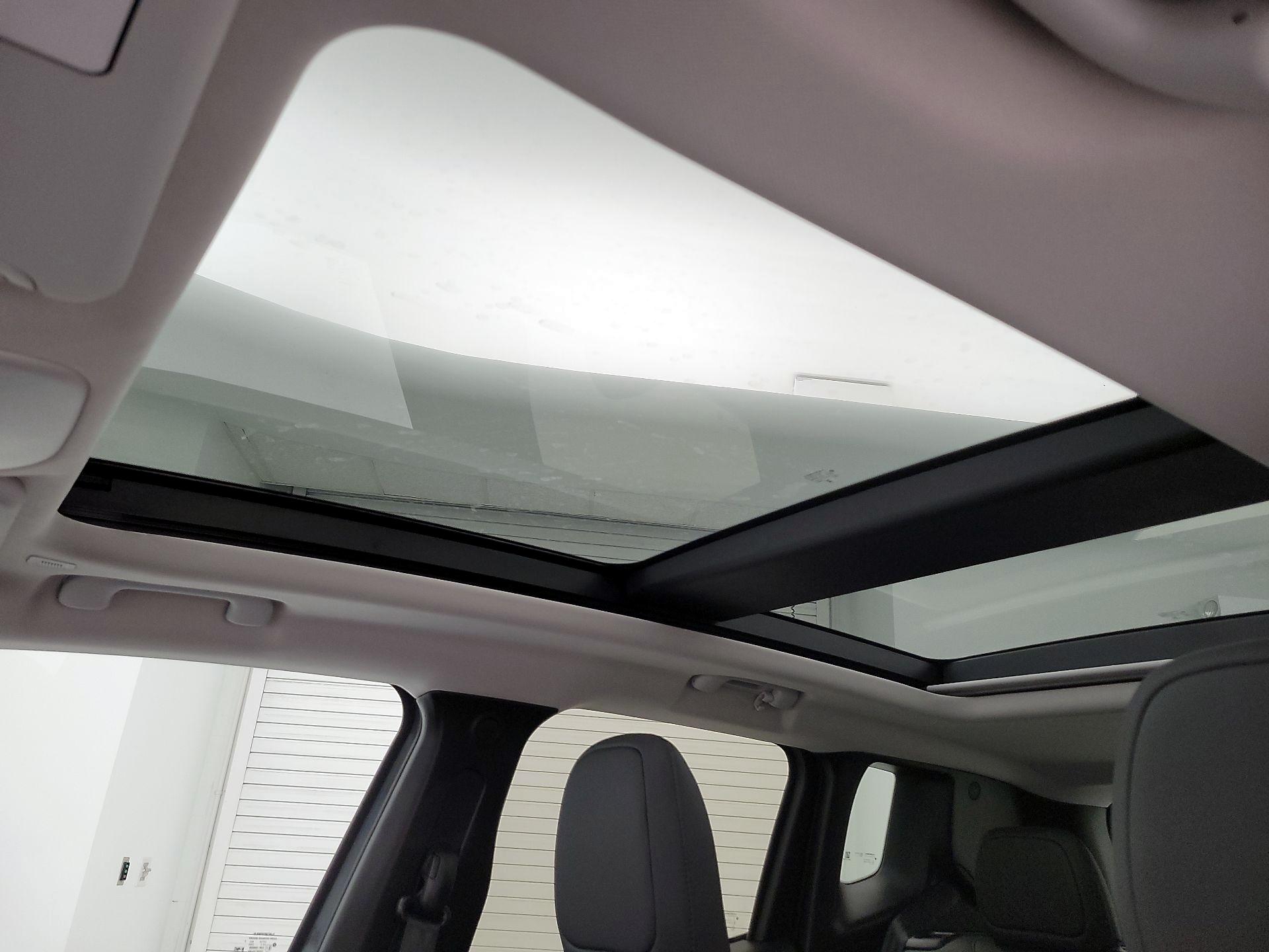 Thumbnail: 2023 Jeep Renegade - 20