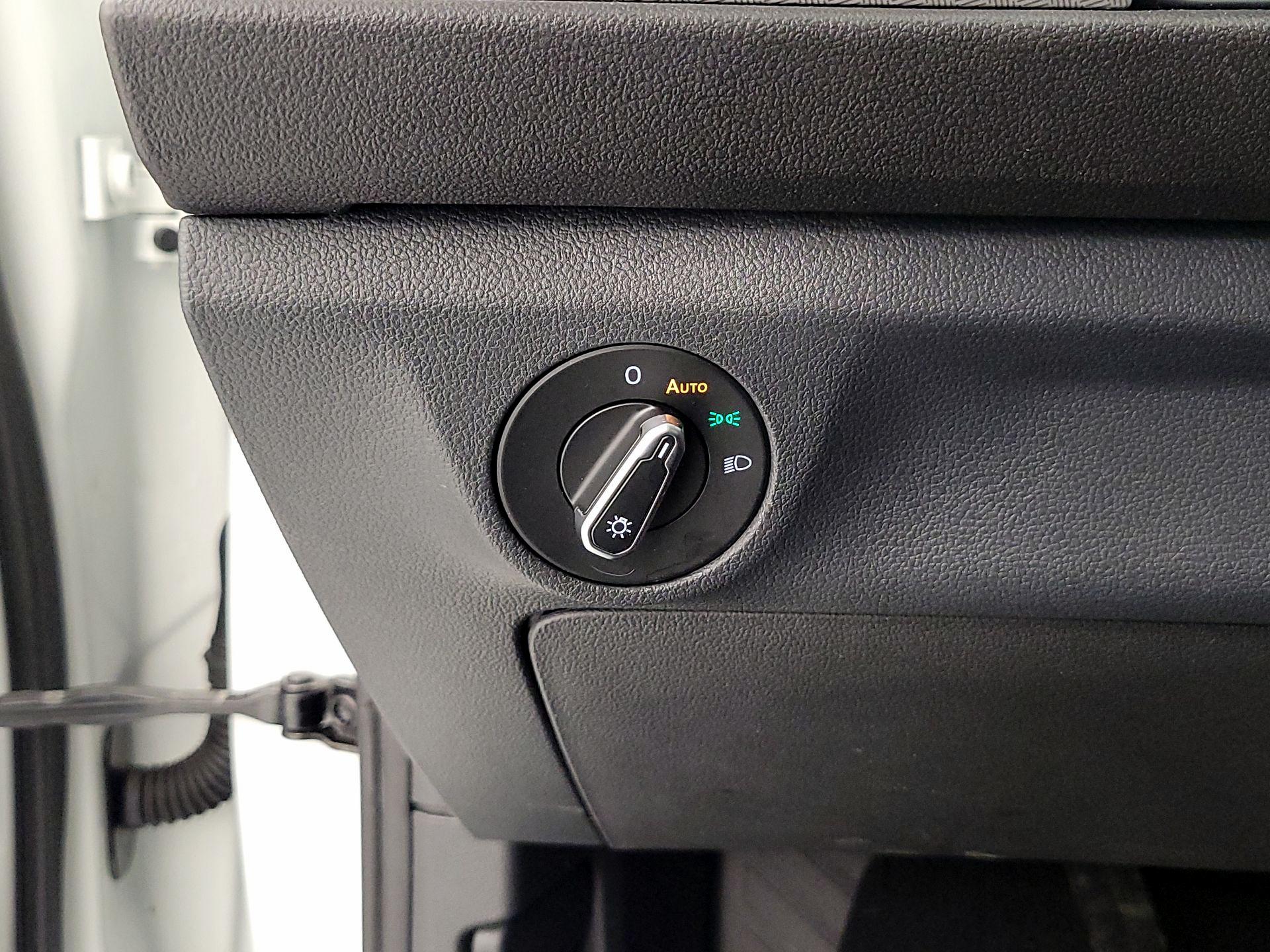 Thumbnail: 2022 Volkswagen Jetta - 13