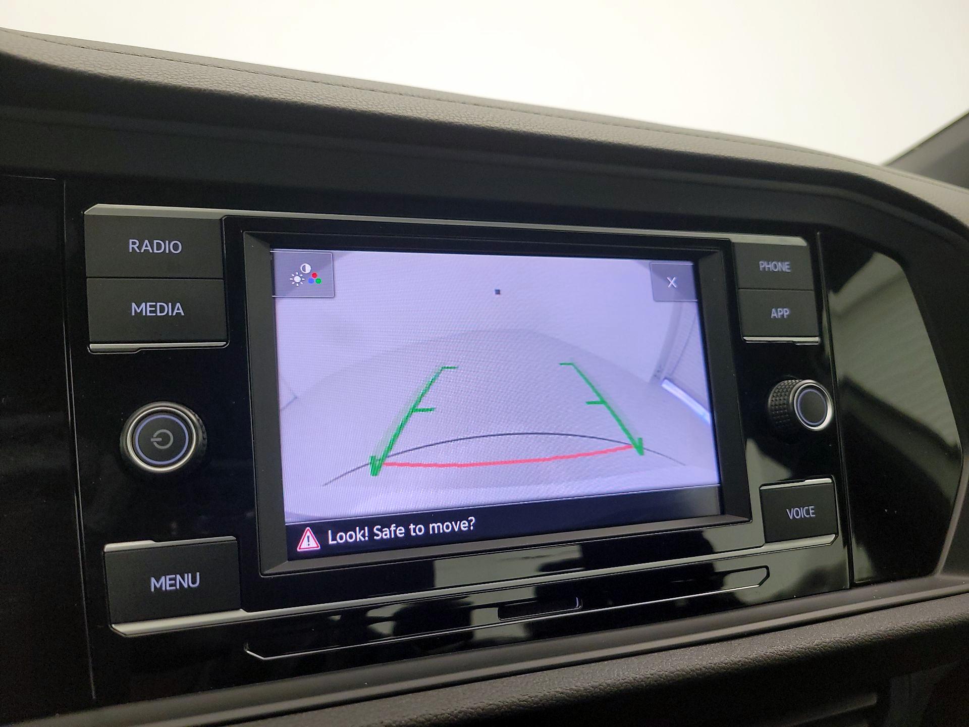 Thumbnail: 2022 Volkswagen Jetta - 14