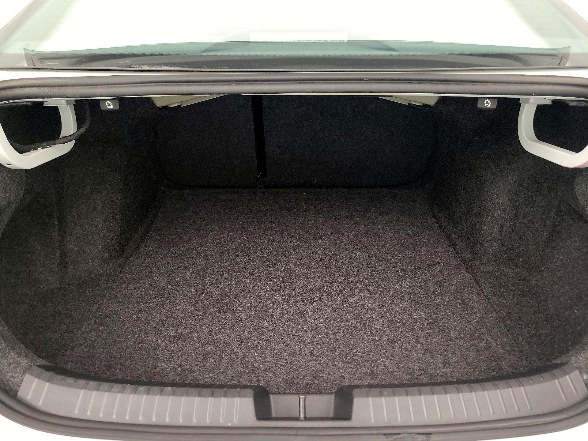 Thumbnail: 2022 Volkswagen Jetta - 20