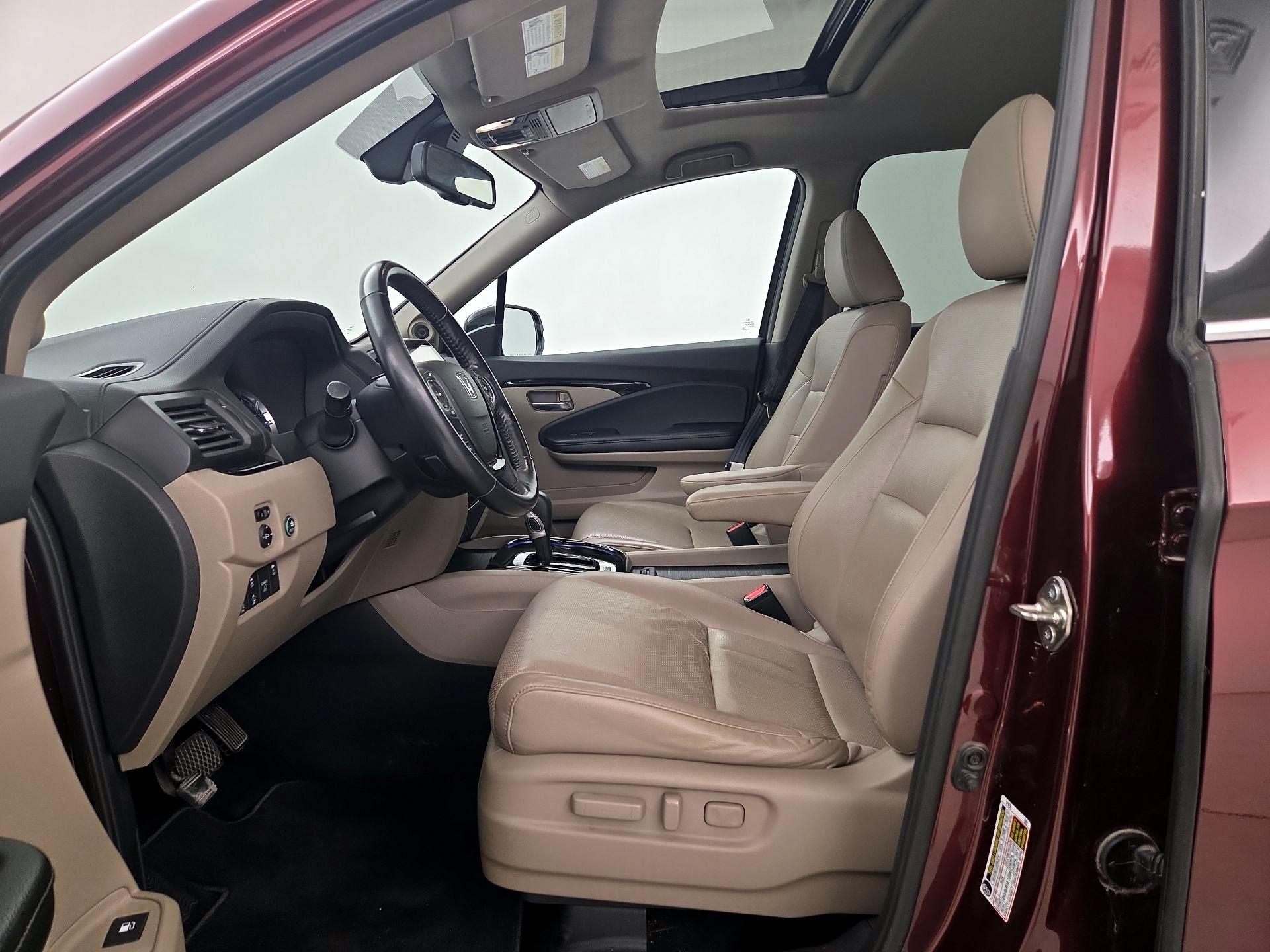 Thumbnail: 2017 Honda Ridgeline - 11