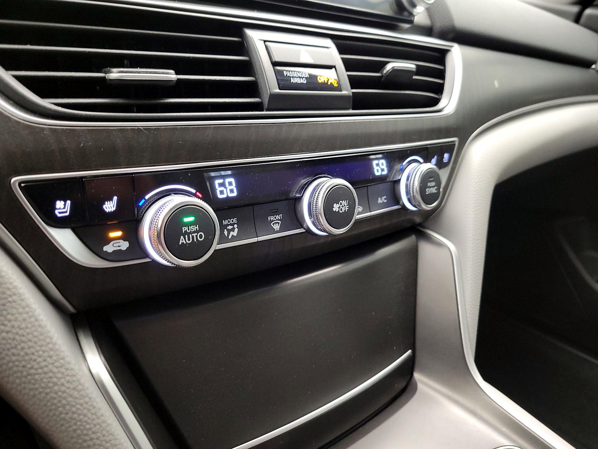 Thumbnail: 2018 Honda Accord - 17