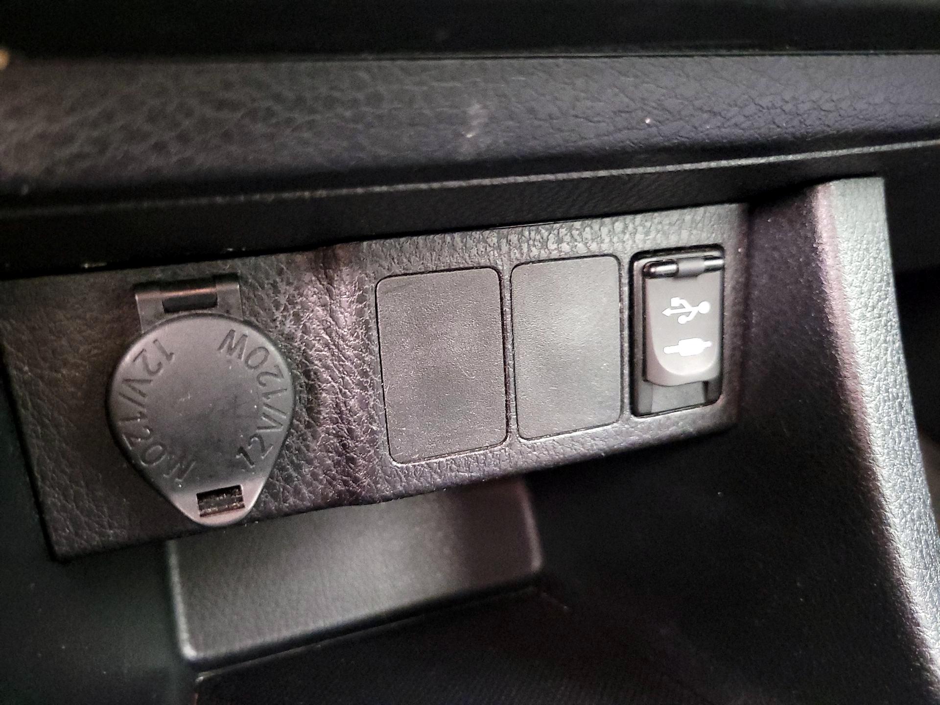 Thumbnail: 2014 Toyota Corolla - 17