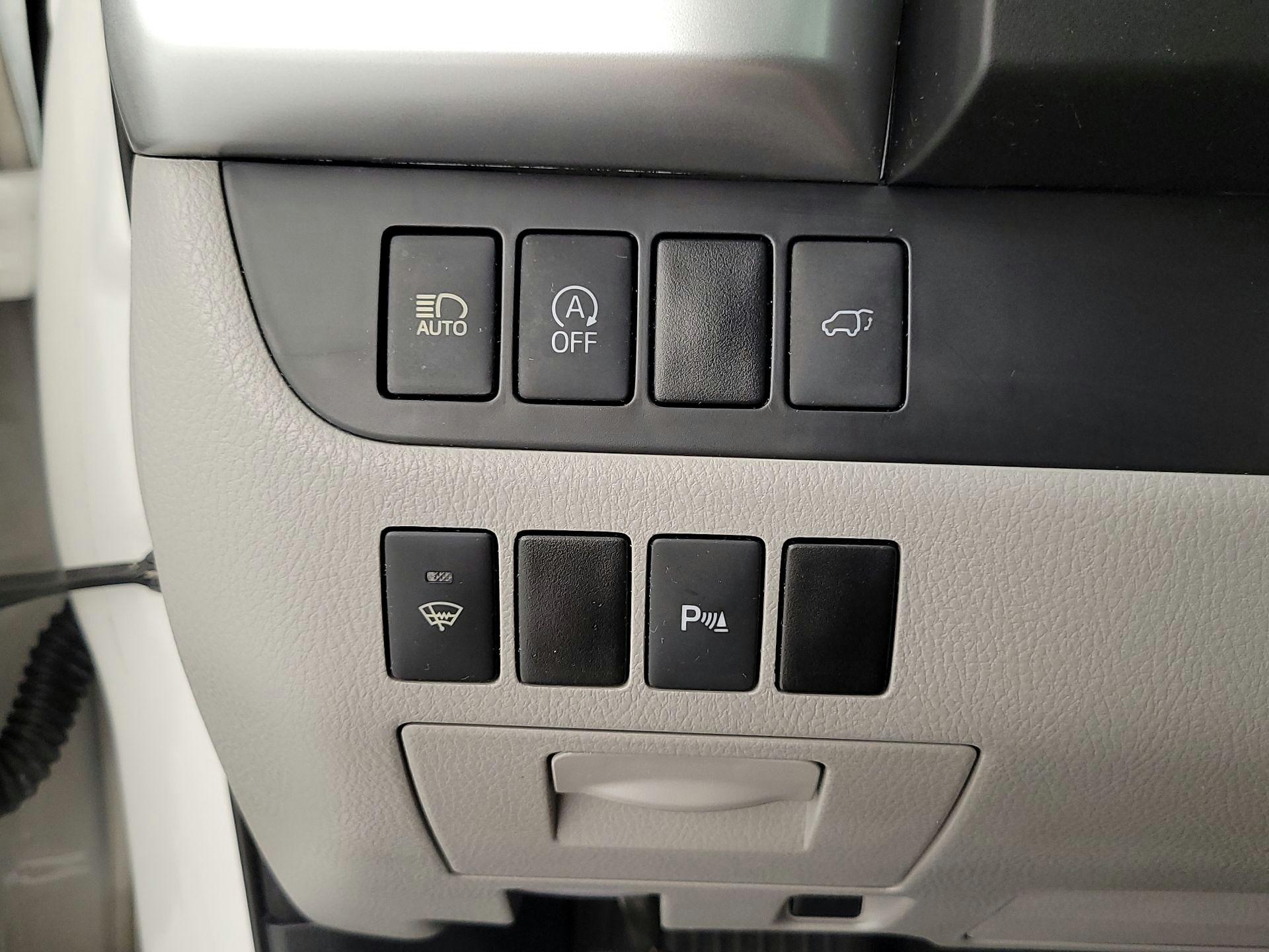 Thumbnail: 2017 Toyota Highlander - 13