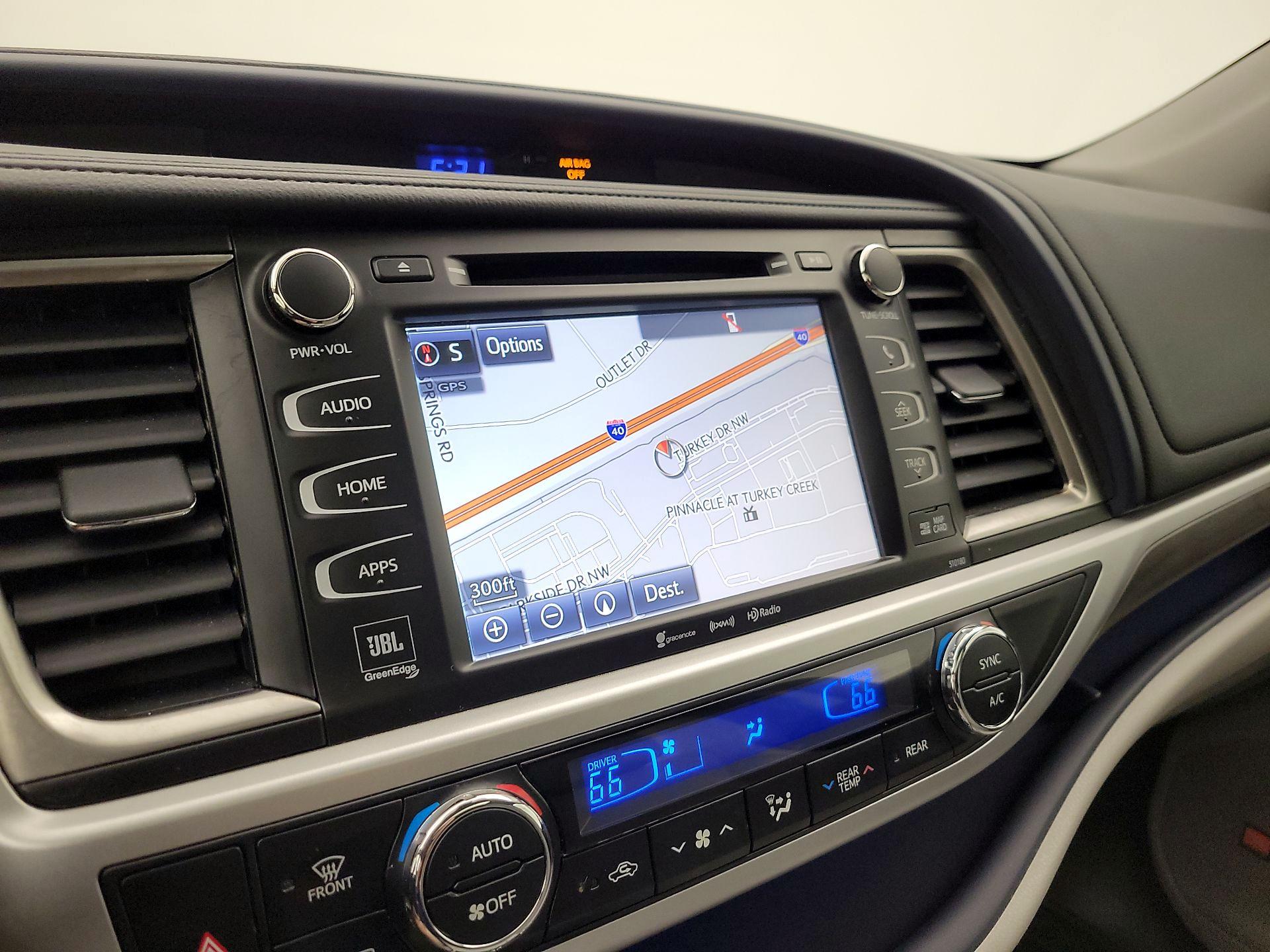 Thumbnail: 2017 Toyota Highlander - 14