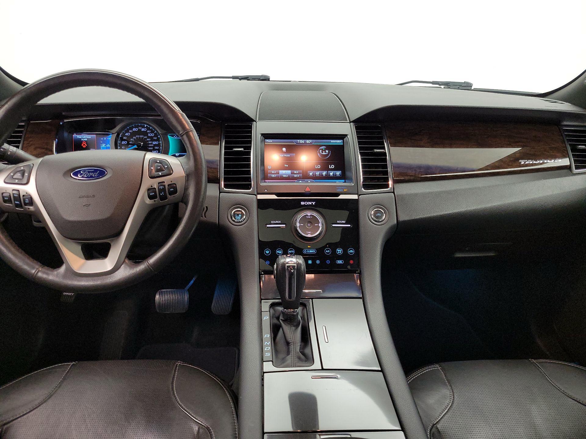 Thumbnail: 2015 Ford Taurus - 9