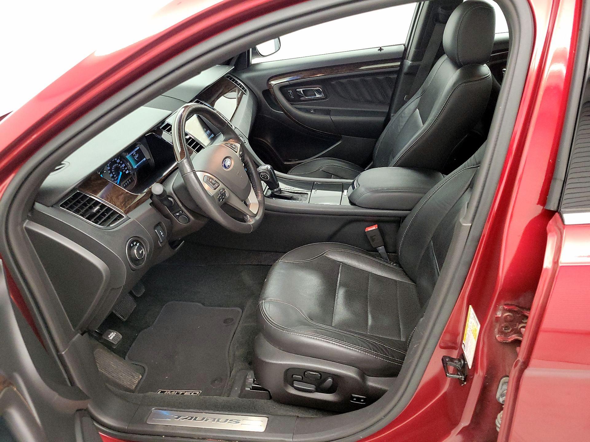 Thumbnail: 2015 Ford Taurus - 11