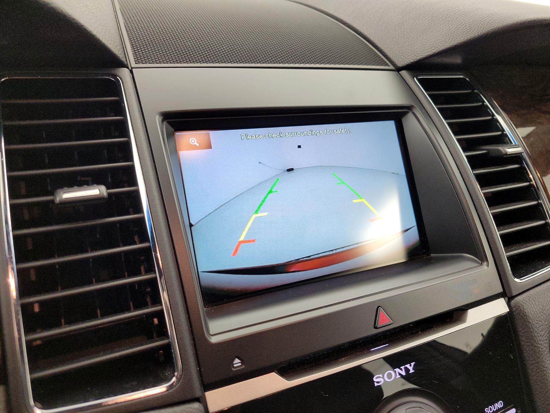 Thumbnail: 2015 Ford Taurus - 14