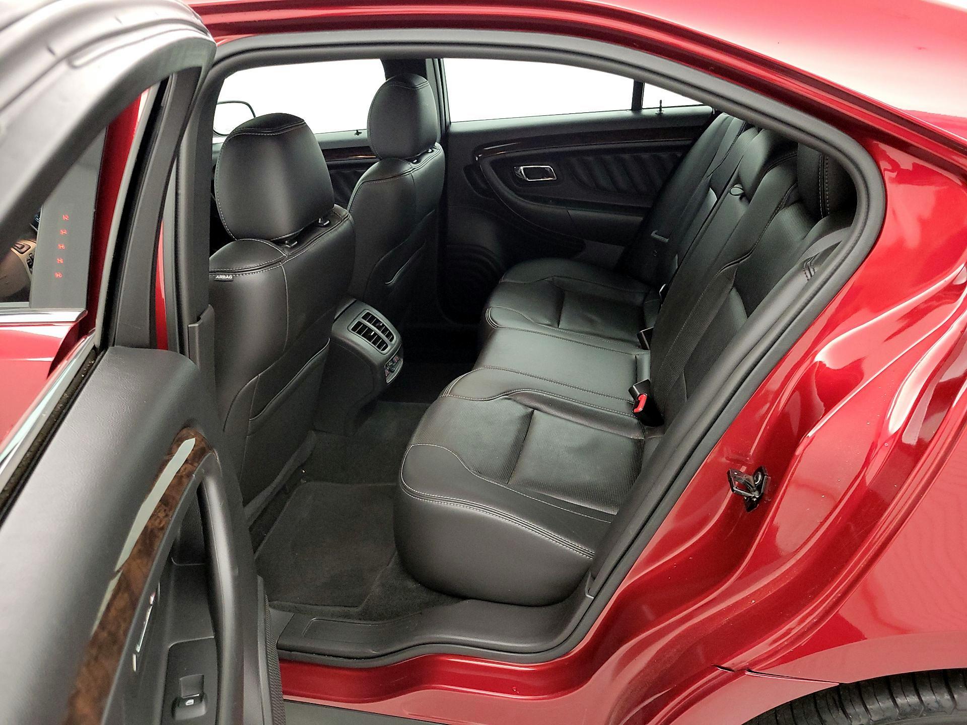 Thumbnail: 2015 Ford Taurus - 20