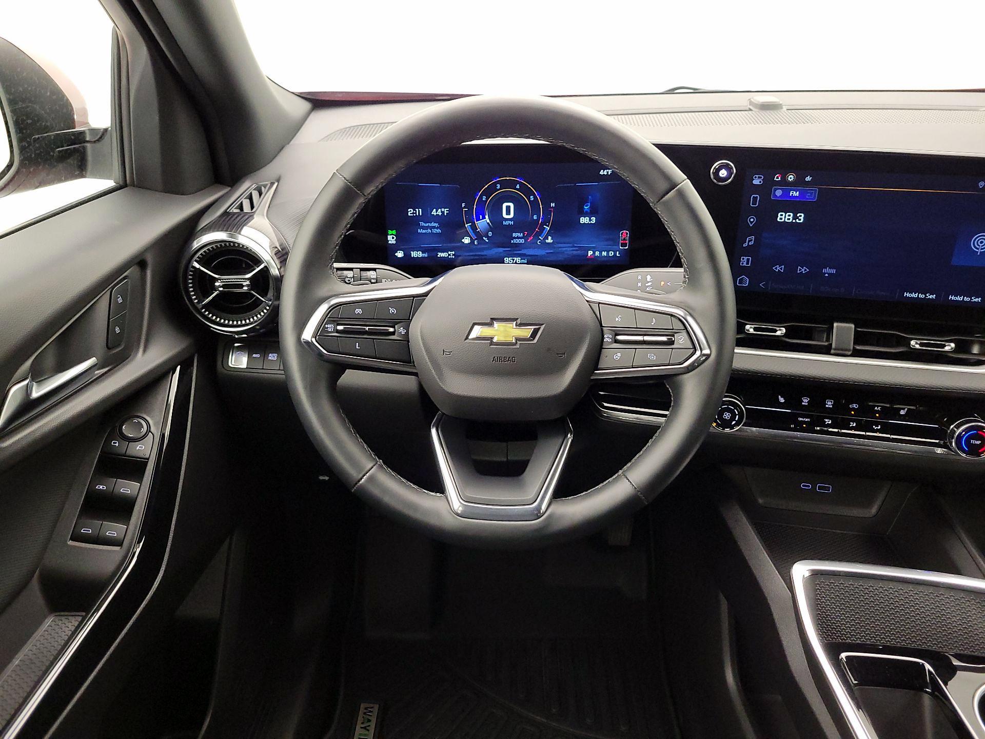 Thumbnail: 2025 Chevrolet Equinox - 10