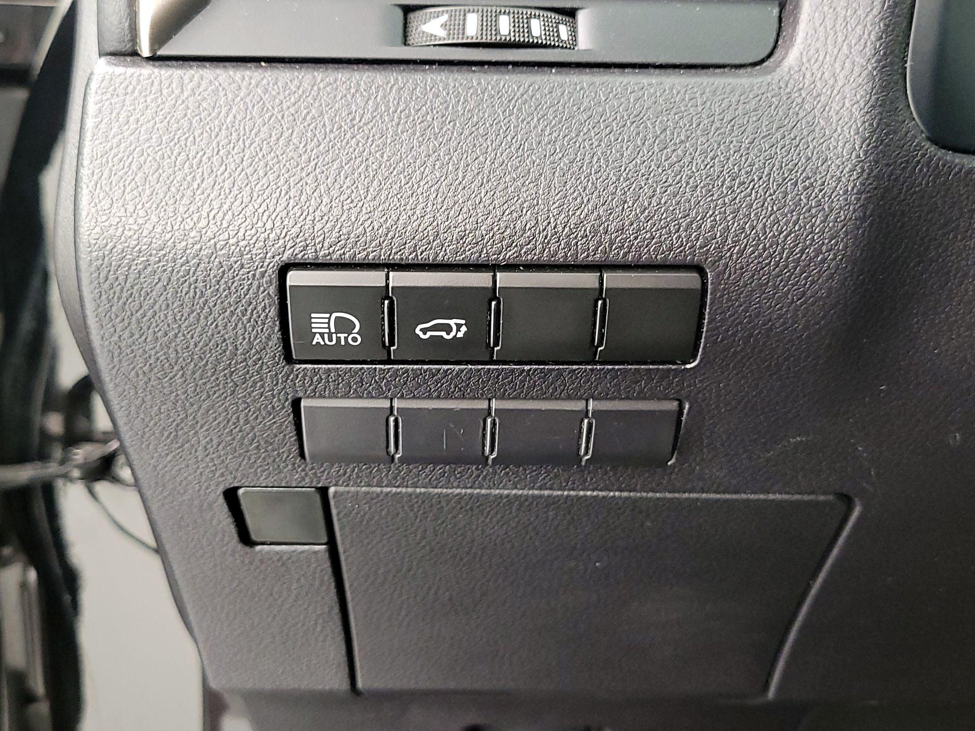 Thumbnail: 2019 Lexus RX - 13