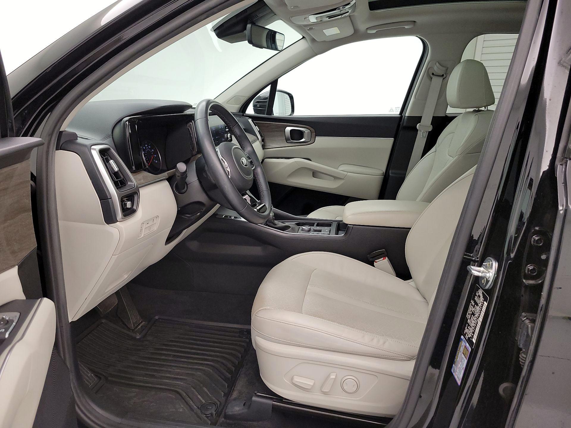 Thumbnail: 2021 Kia Sorento - 11