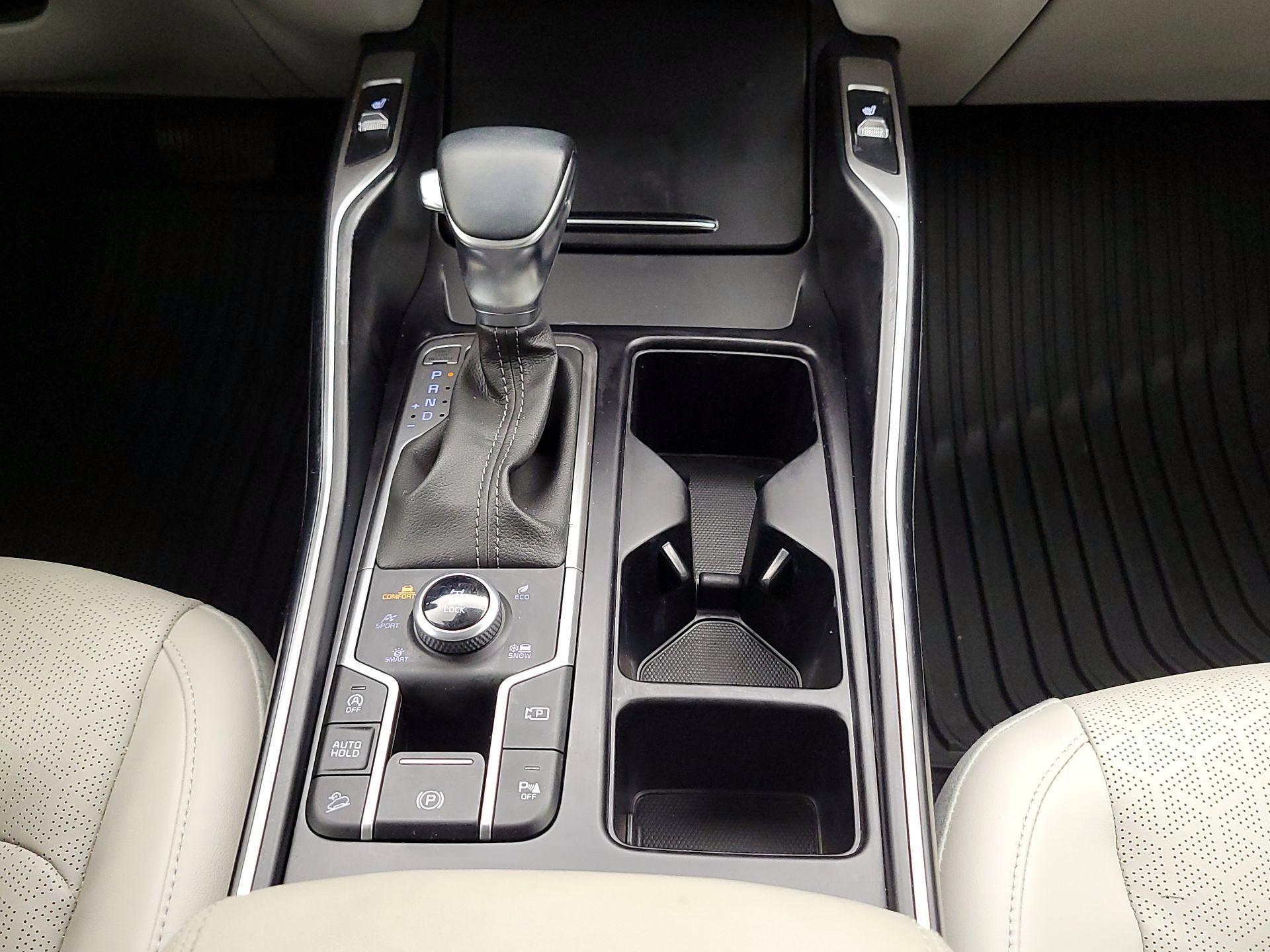 Thumbnail: 2021 Kia Sorento - 17