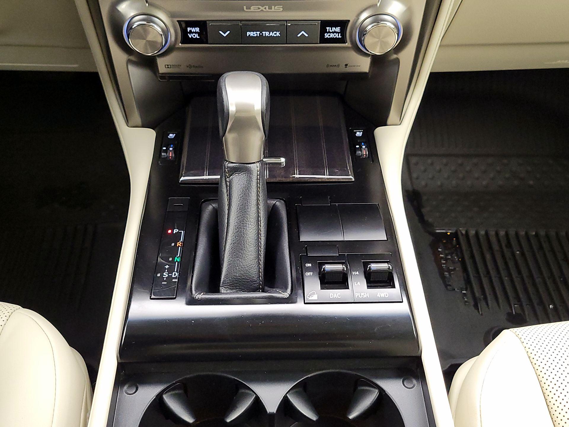 Thumbnail: 2020 Lexus GX - 18