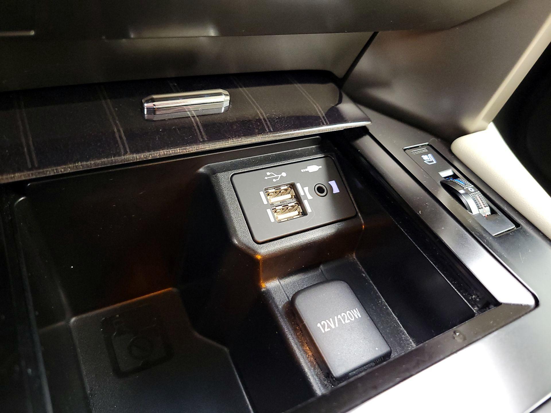 Thumbnail: 2020 Lexus GX - 19