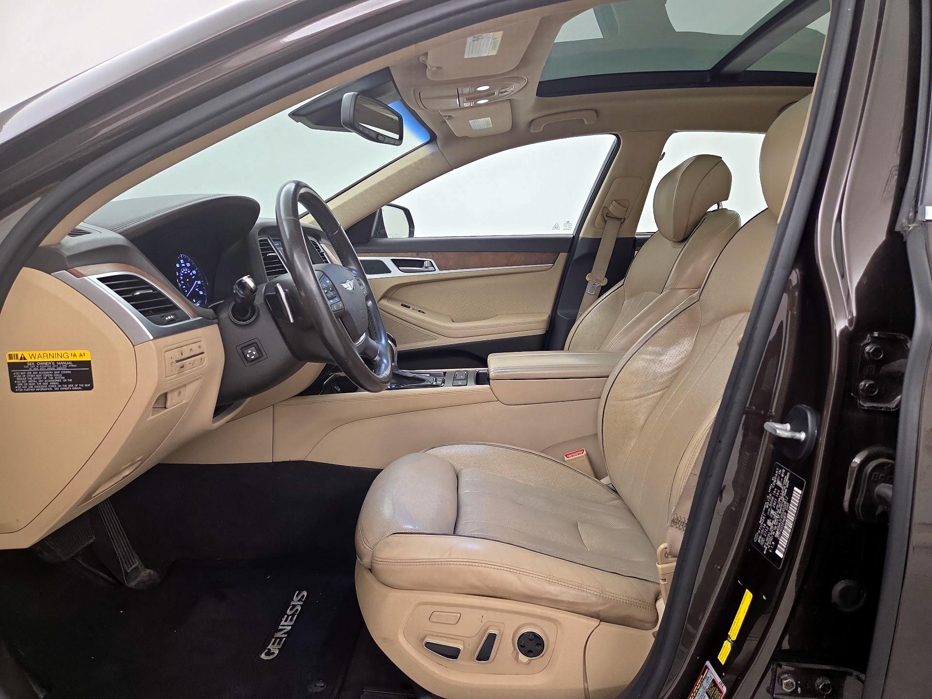 Thumbnail: 2015 Hyundai Genesis - 11