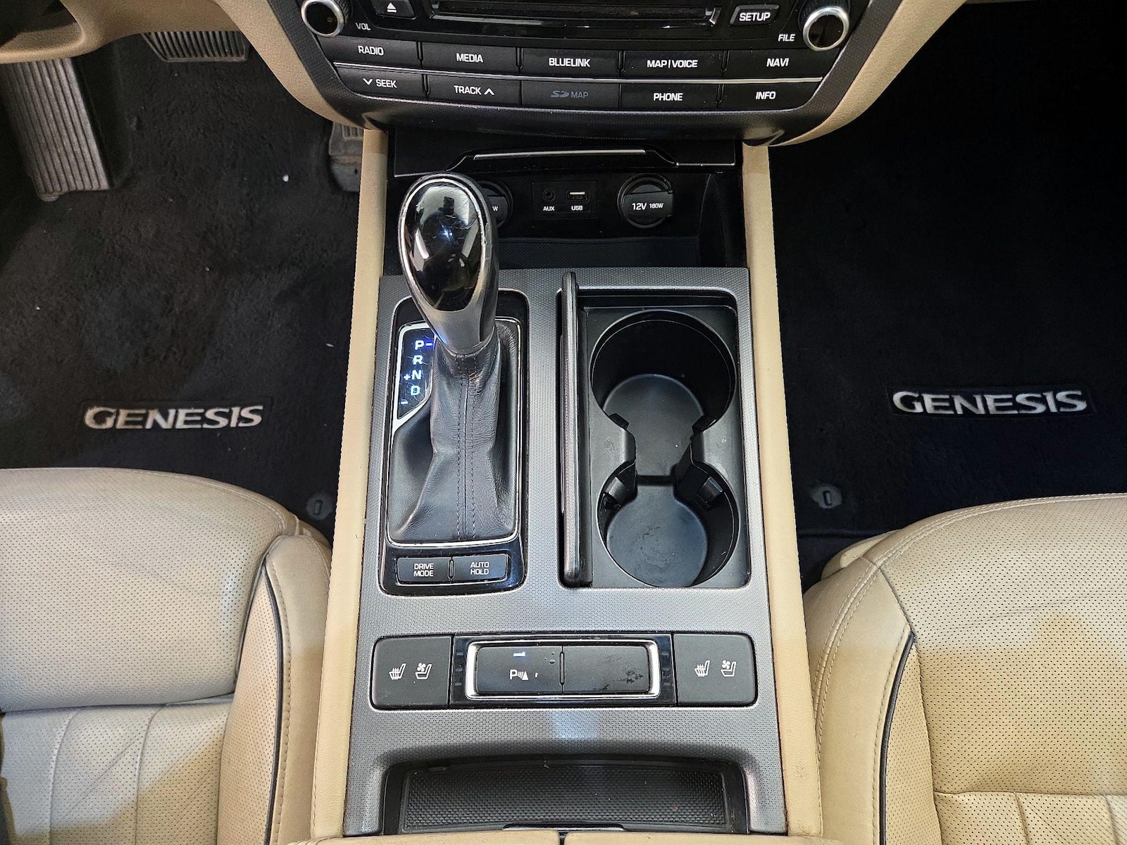 2015 Hyundai Genesis Base - Photo 19