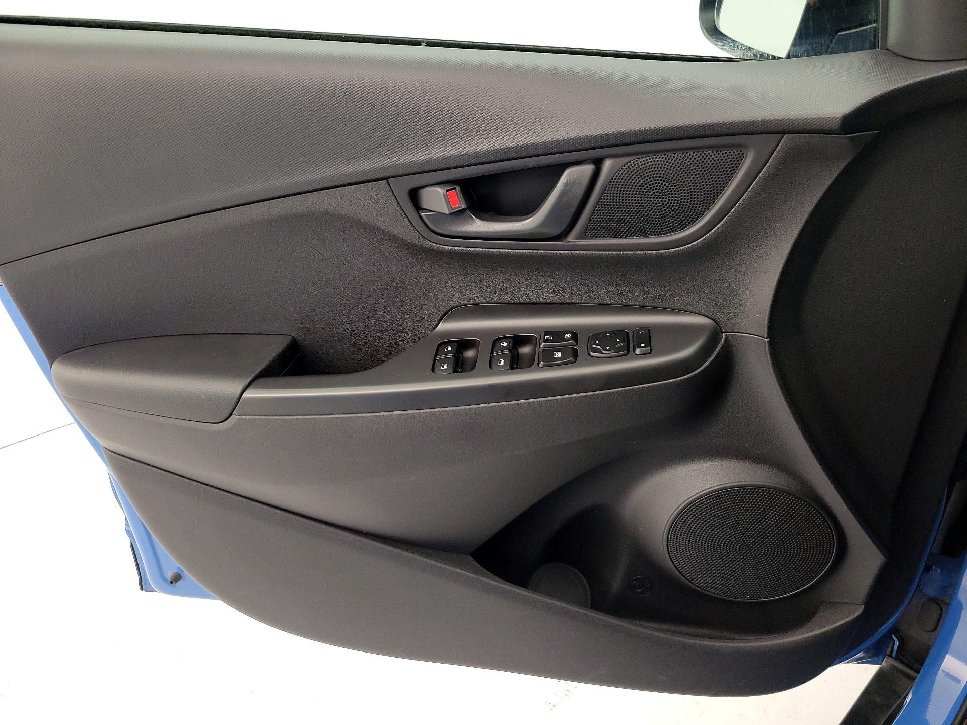 Thumbnail: 2022 Hyundai Kona - 12