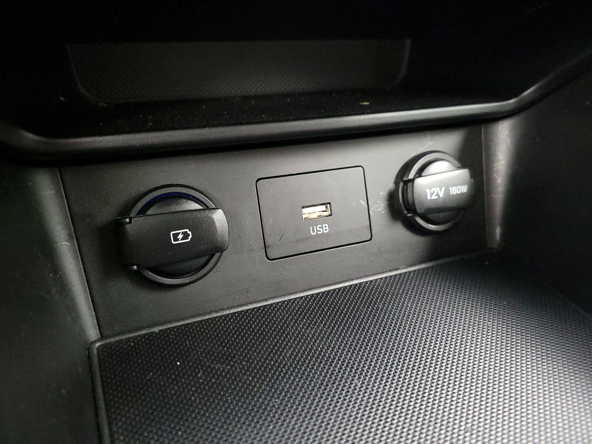 Thumbnail: 2022 Hyundai Kona - 18