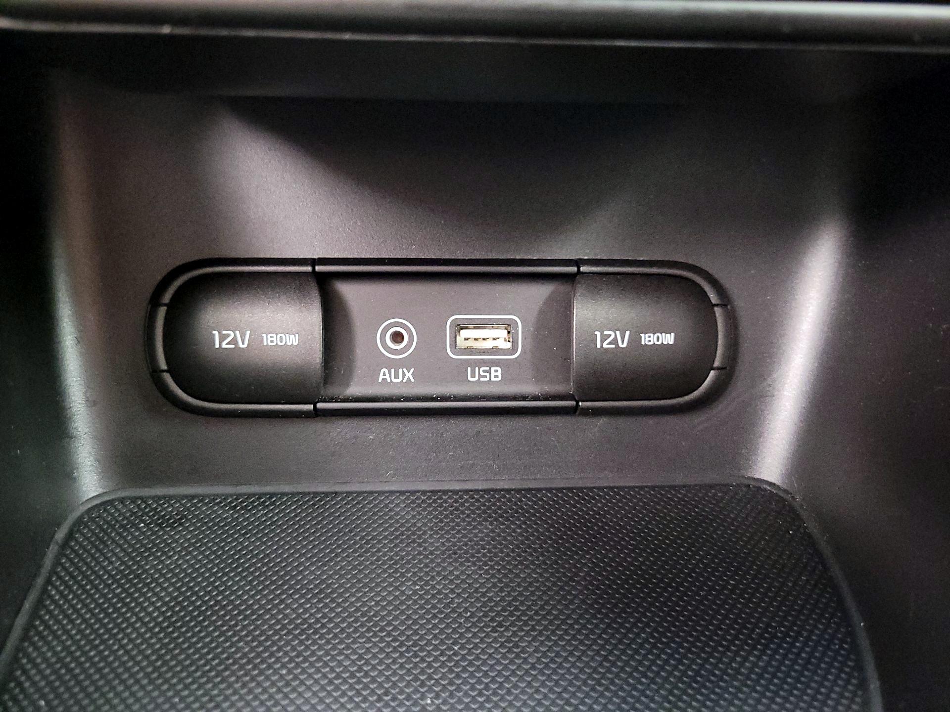 Thumbnail: 2018 Kia Sportage - 19