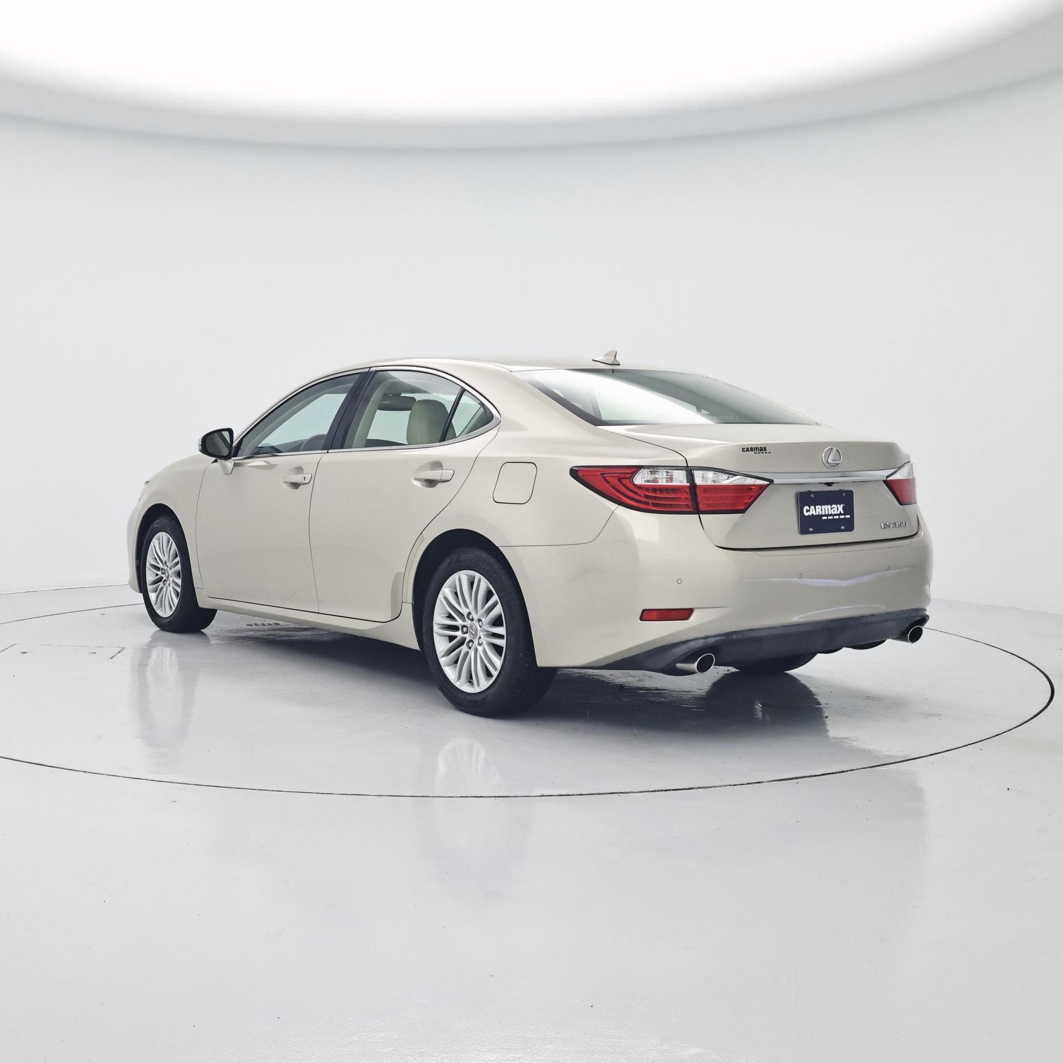 Thumbnail: 2014 Lexus ES - 2