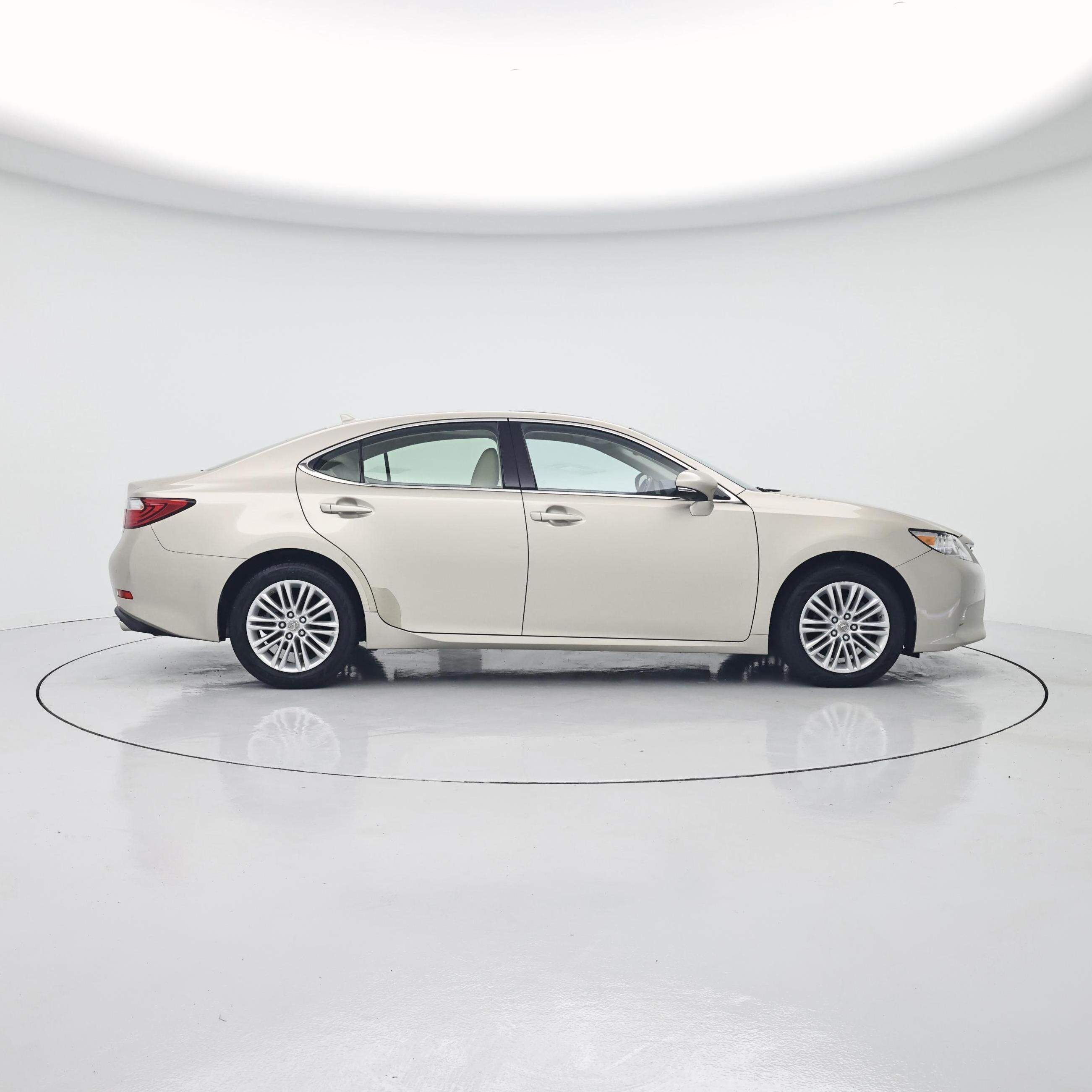 Thumbnail: 2014 Lexus ES - 7