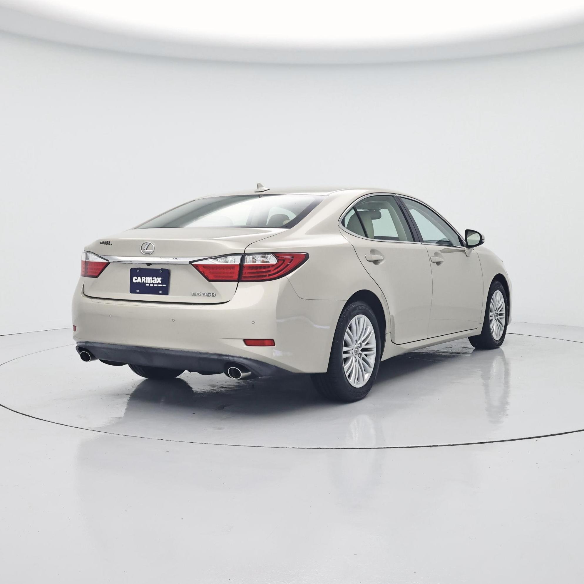 Thumbnail: 2014 Lexus ES - 8