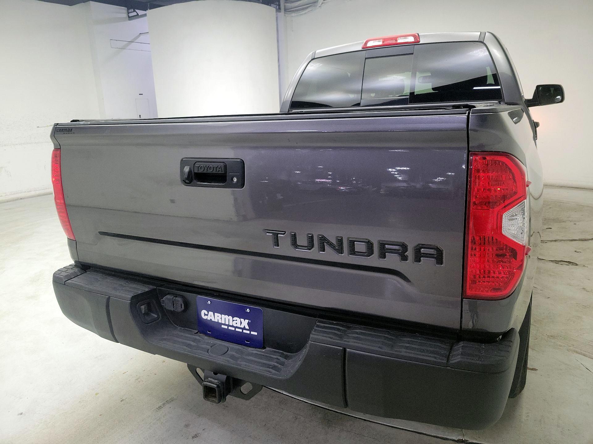 Thumbnail: 2015 Toyota Tundra - 20