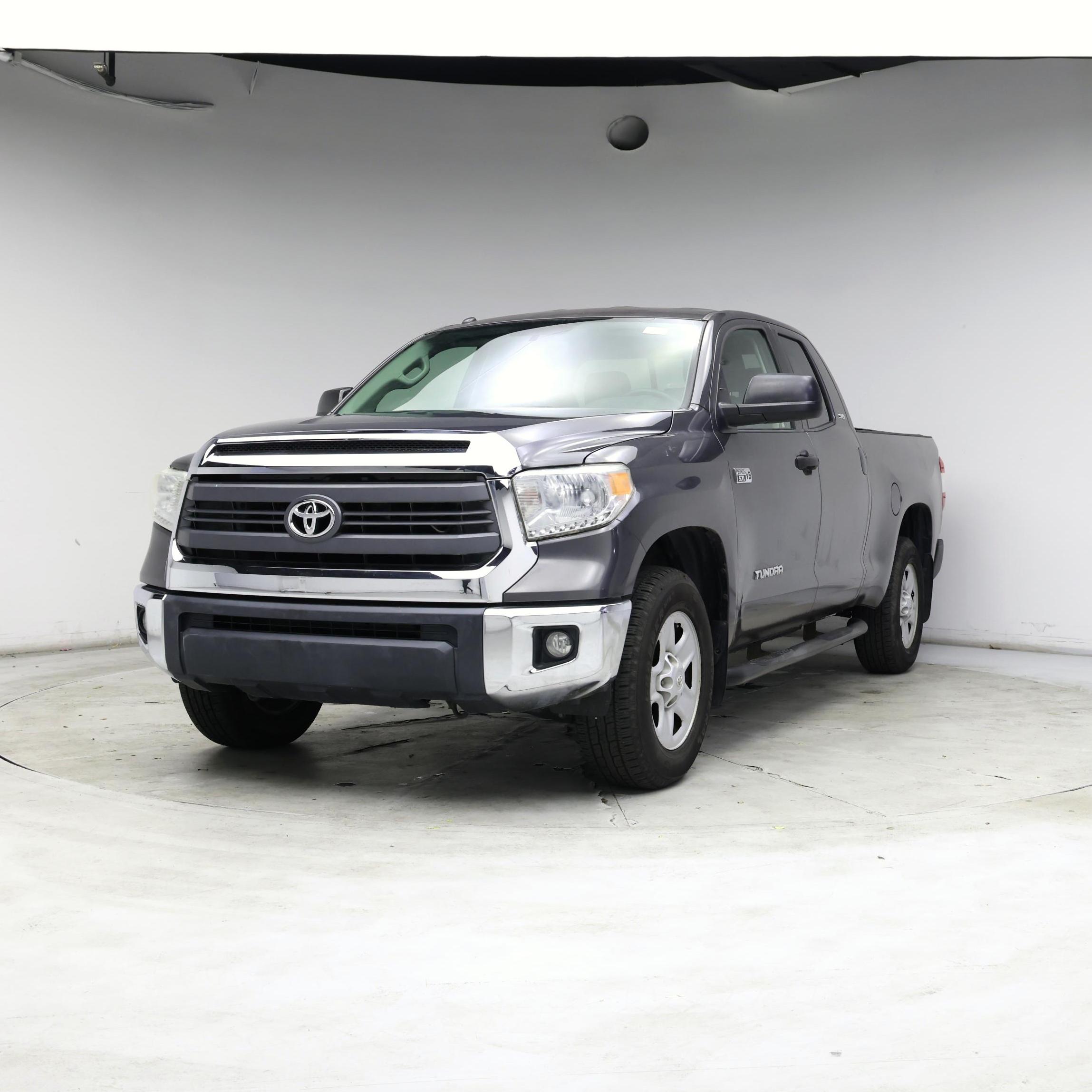 Thumbnail: 2015 Toyota Tundra - 4