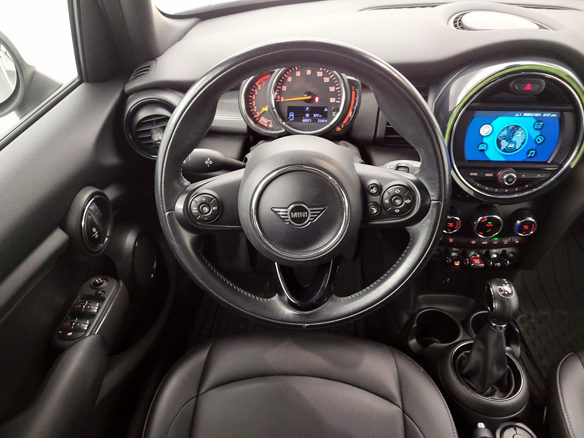 Thumbnail: 2019 MINI Cooper Hardtop - 10