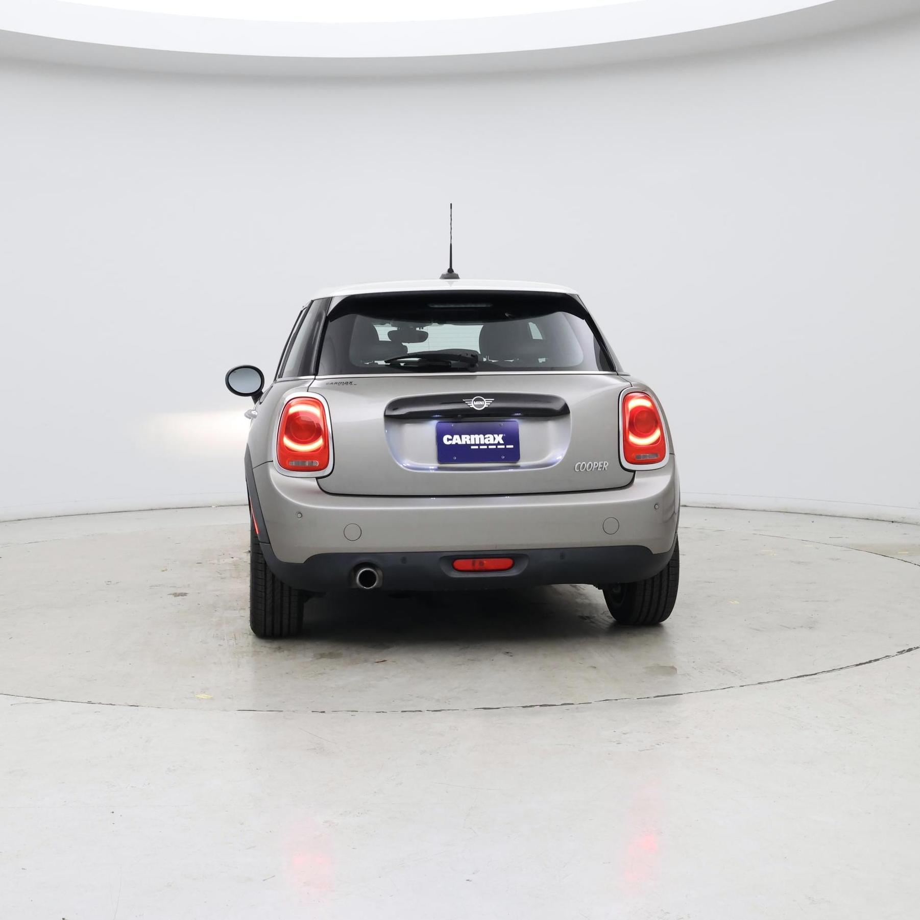 Thumbnail: 2019 MINI Cooper Hardtop - 6