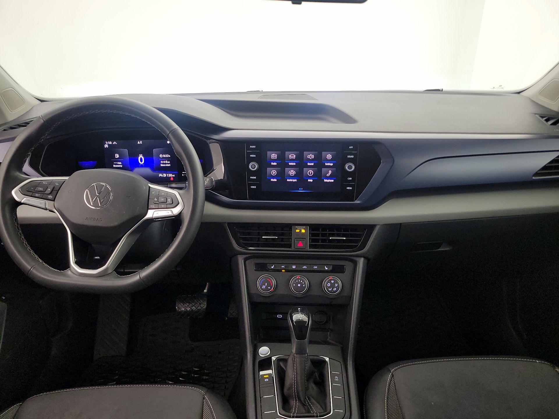 Thumbnail: 2022 Volkswagen Taos - 9